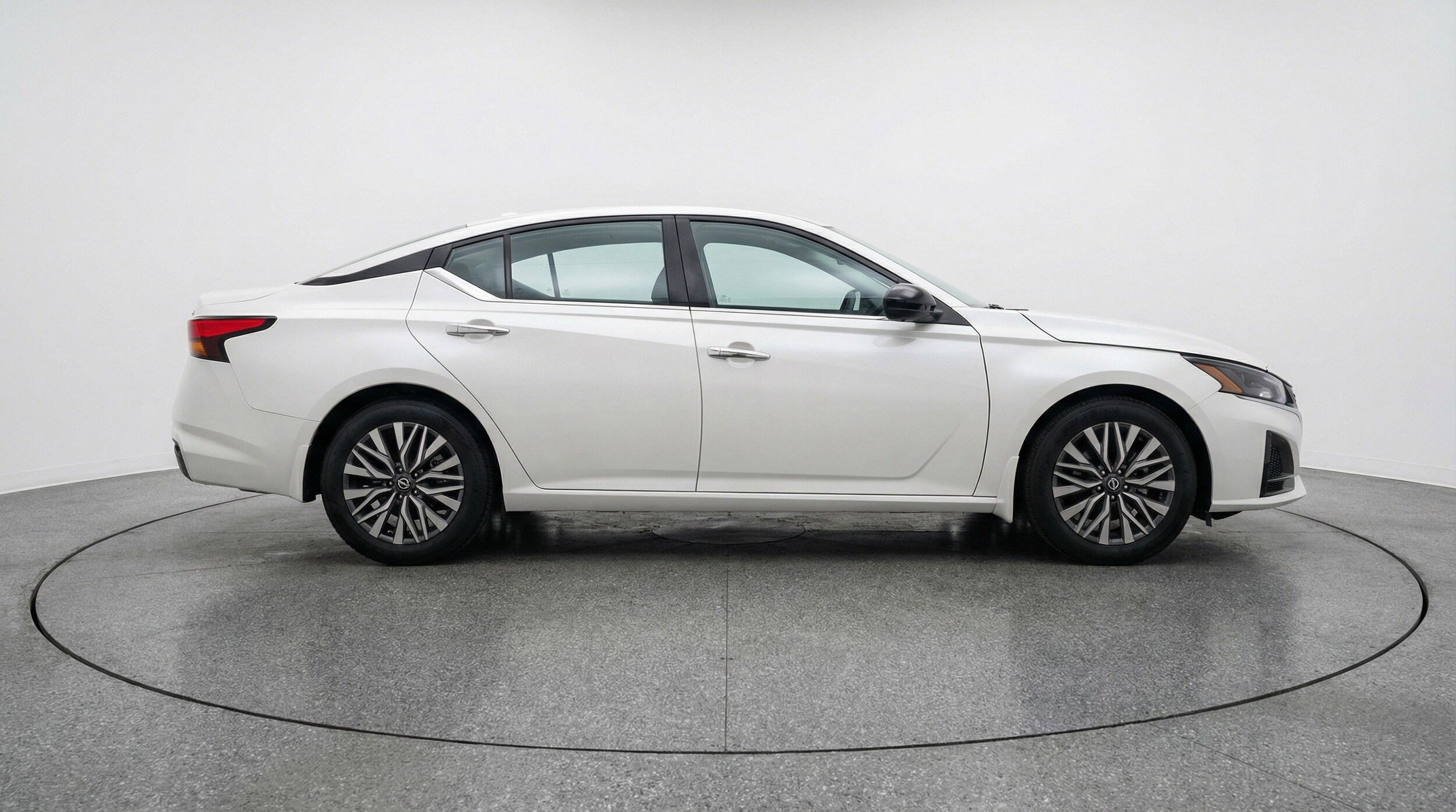 Thumbnail: 2025 Nissan Altima - 11