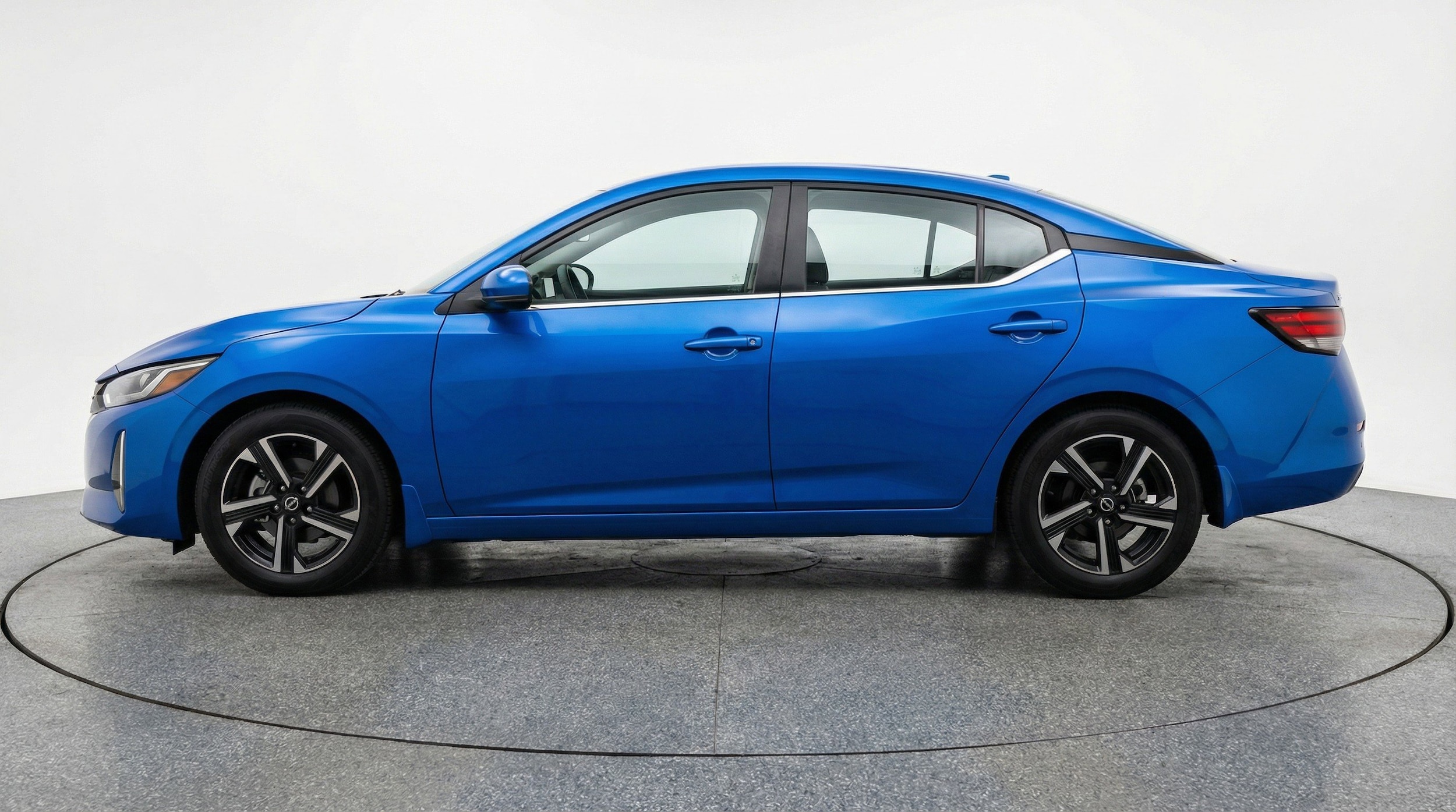 Thumbnail: 2025 Nissan Sentra - 5