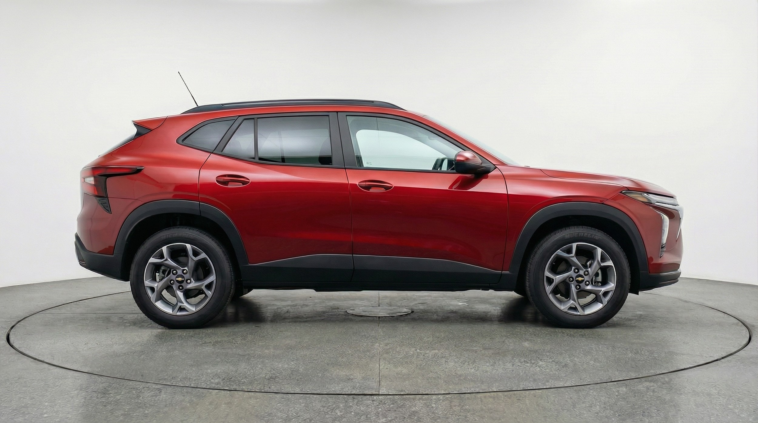 Thumbnail: 2025 Chevrolet Trax - 8