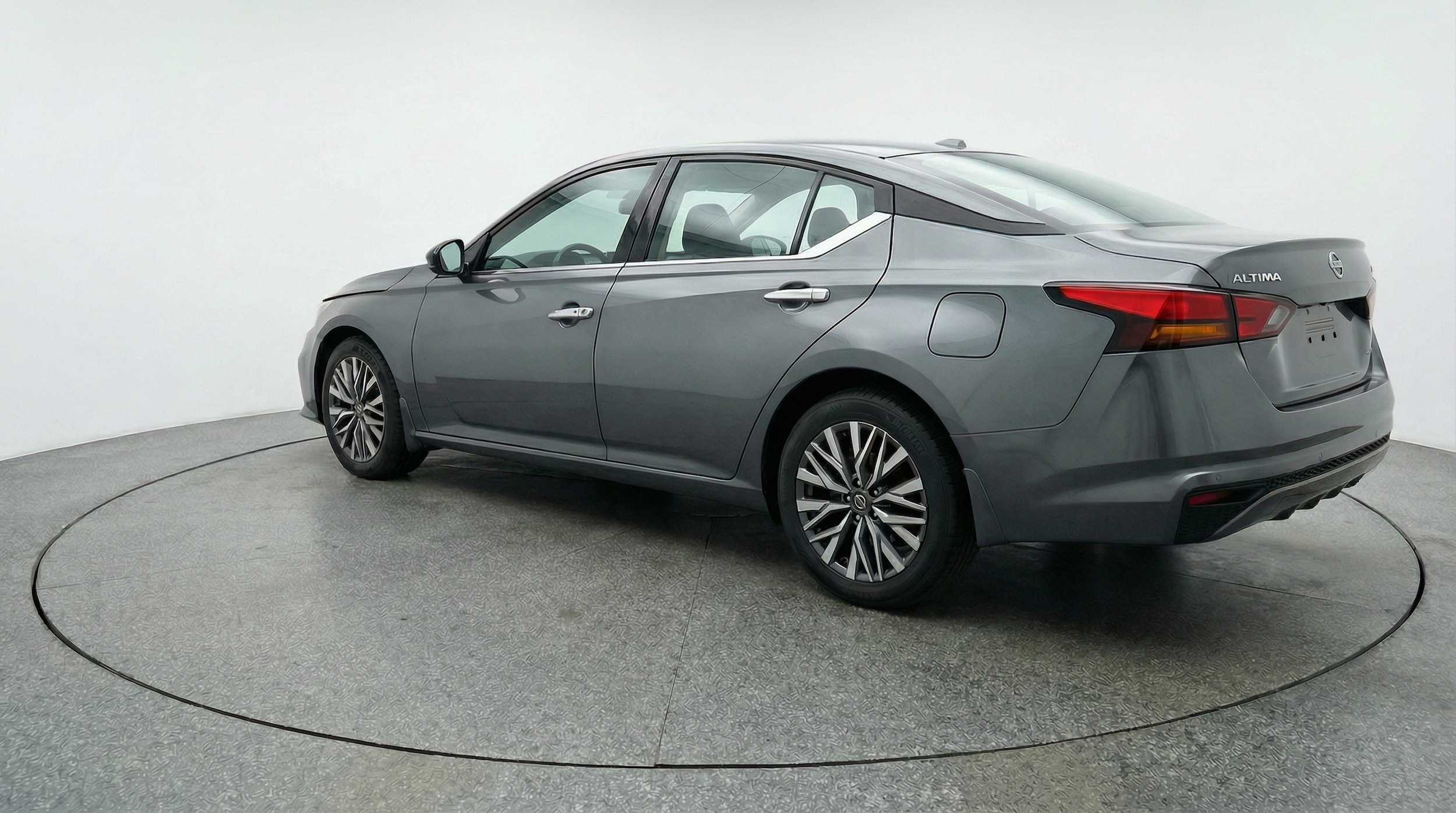 Thumbnail: 2025 Nissan Altima - 5