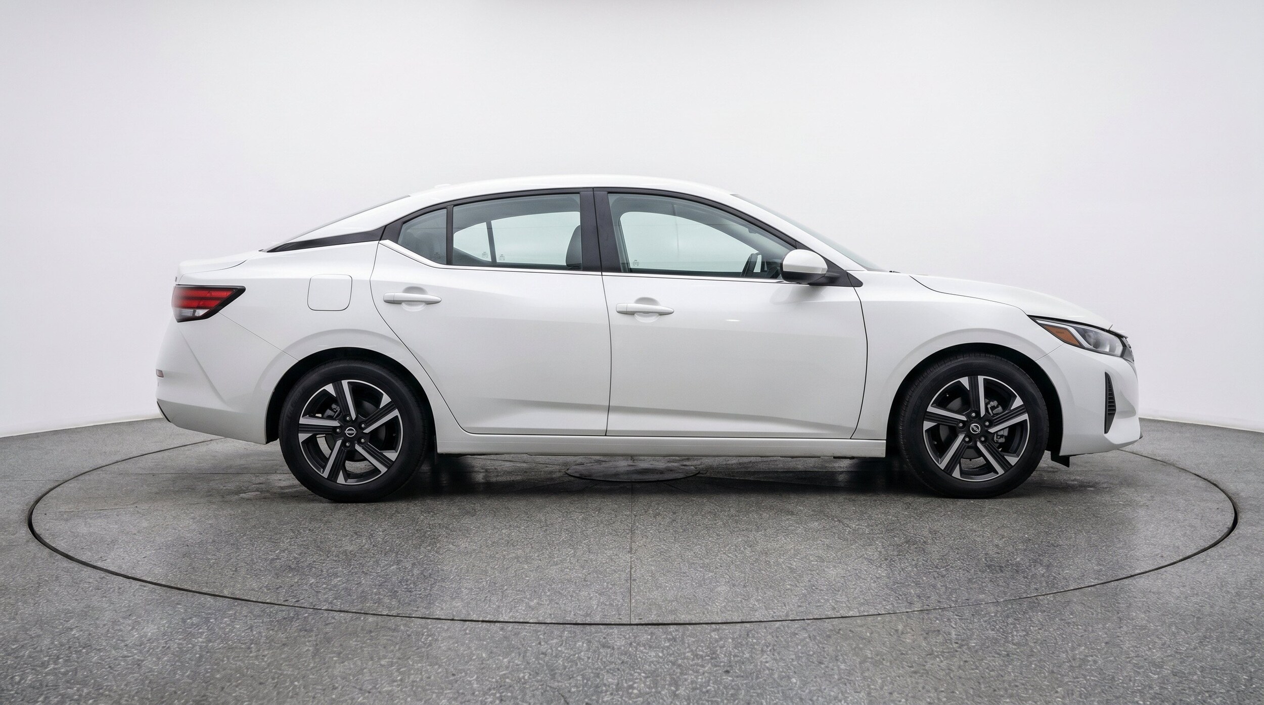 Thumbnail: 2025 Nissan Sentra - 11