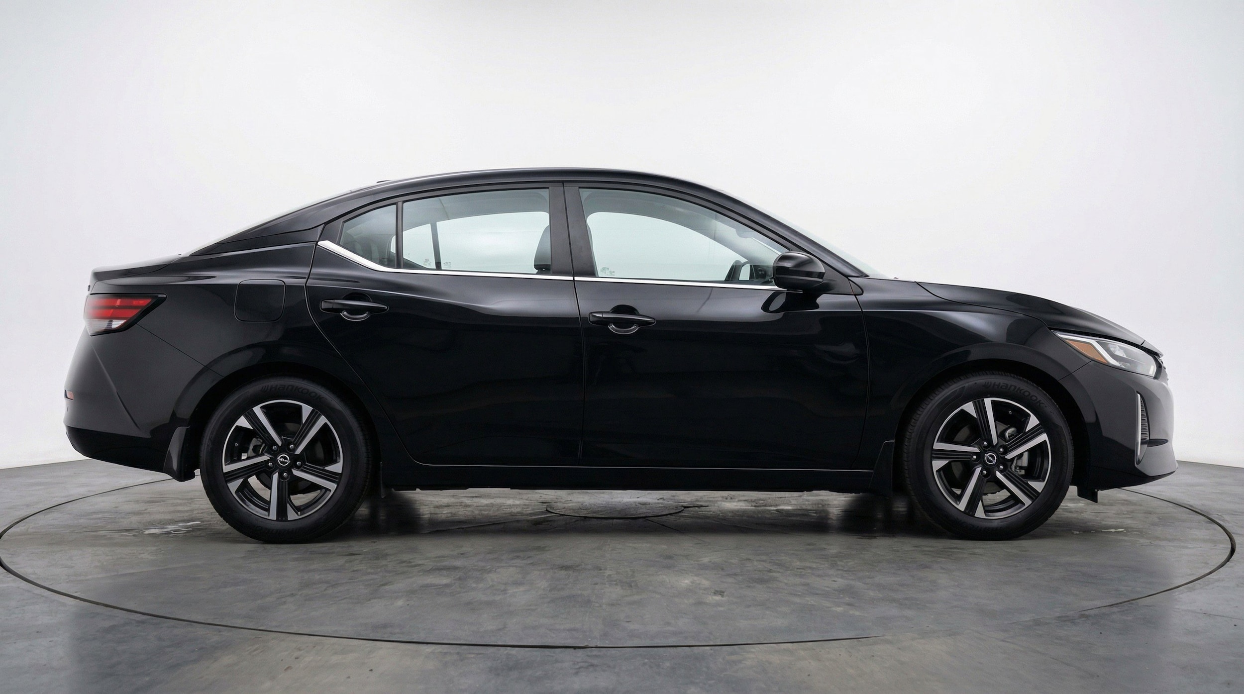 Thumbnail: 2025 Nissan Sentra - 11