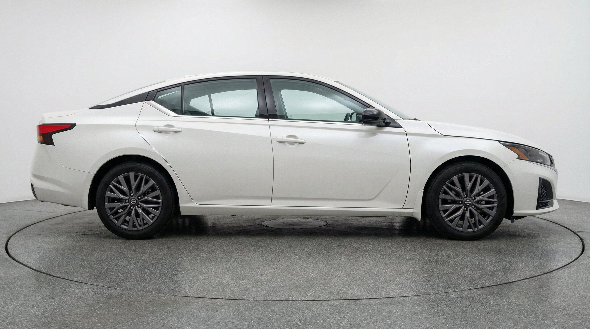 Thumbnail: 2025 Nissan Altima - 11