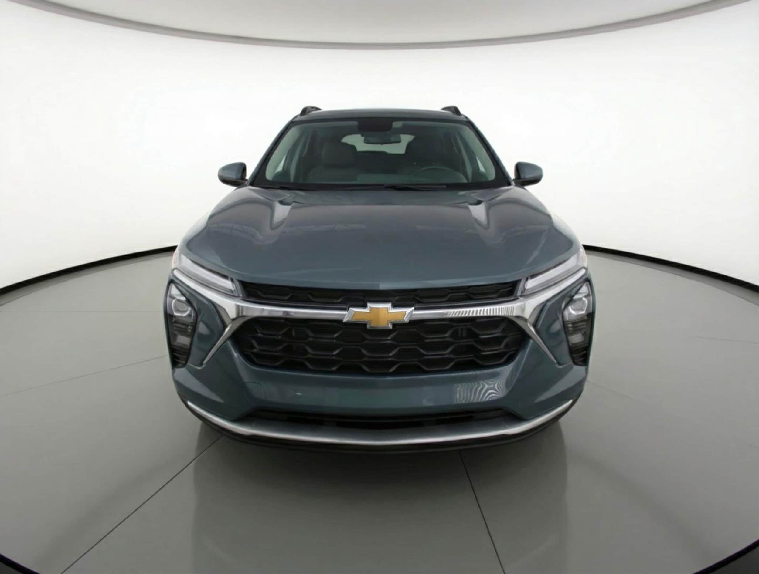 Thumbnail: 2025 Chevrolet Trax - 2