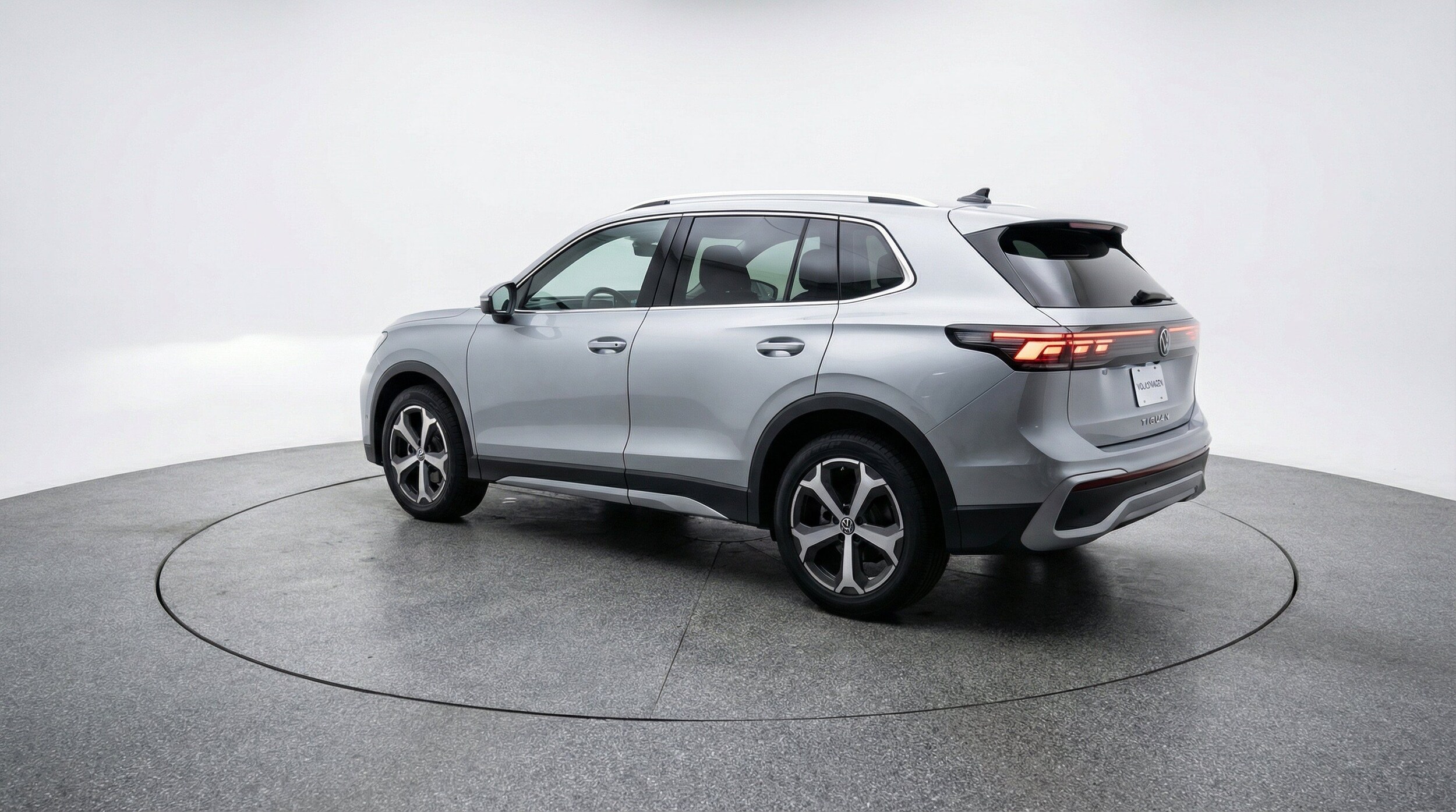 Thumbnail: 2026 Volkswagen Tiguan - 6