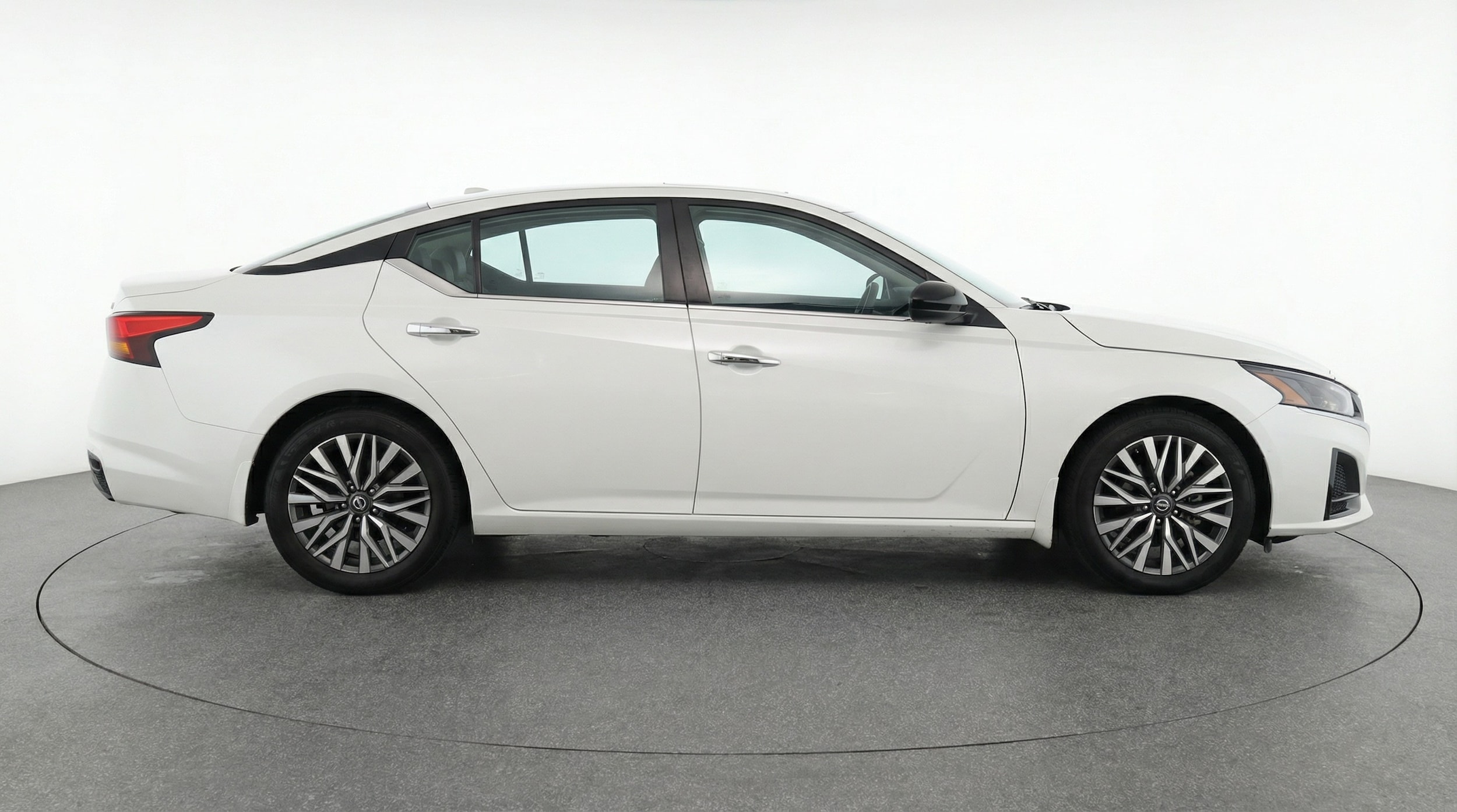 Thumbnail: 2025 Nissan Altima - 8