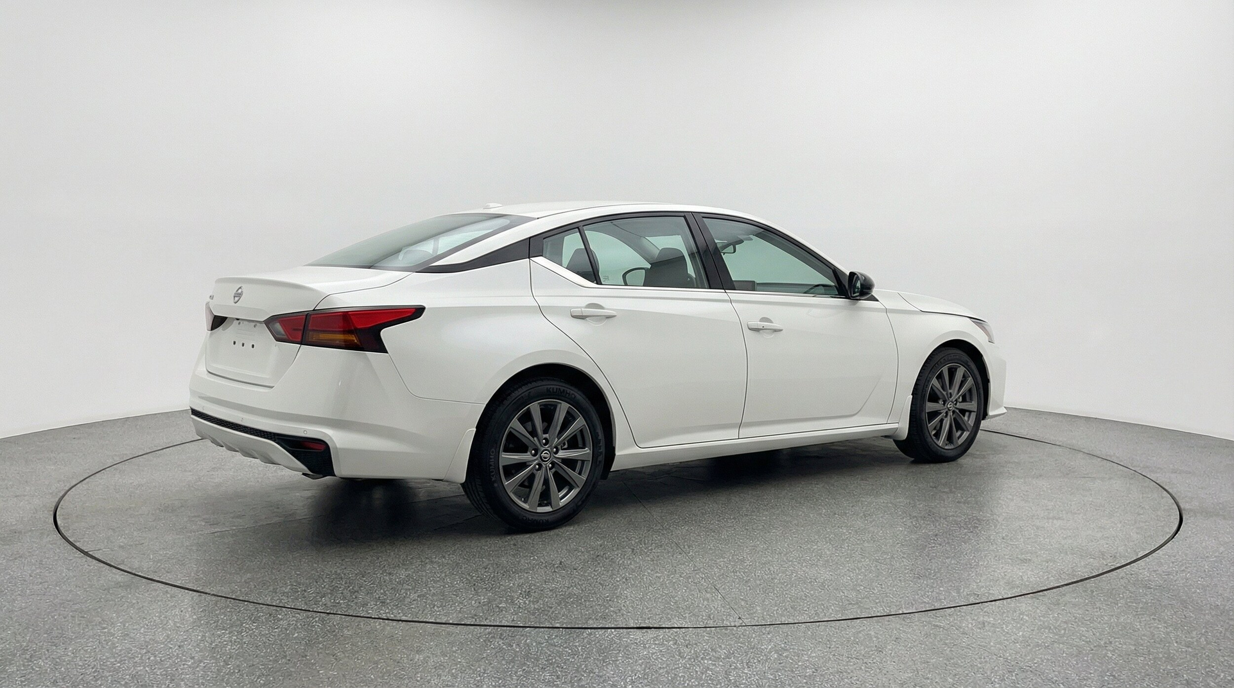 Thumbnail: 2025 Nissan Altima - 9