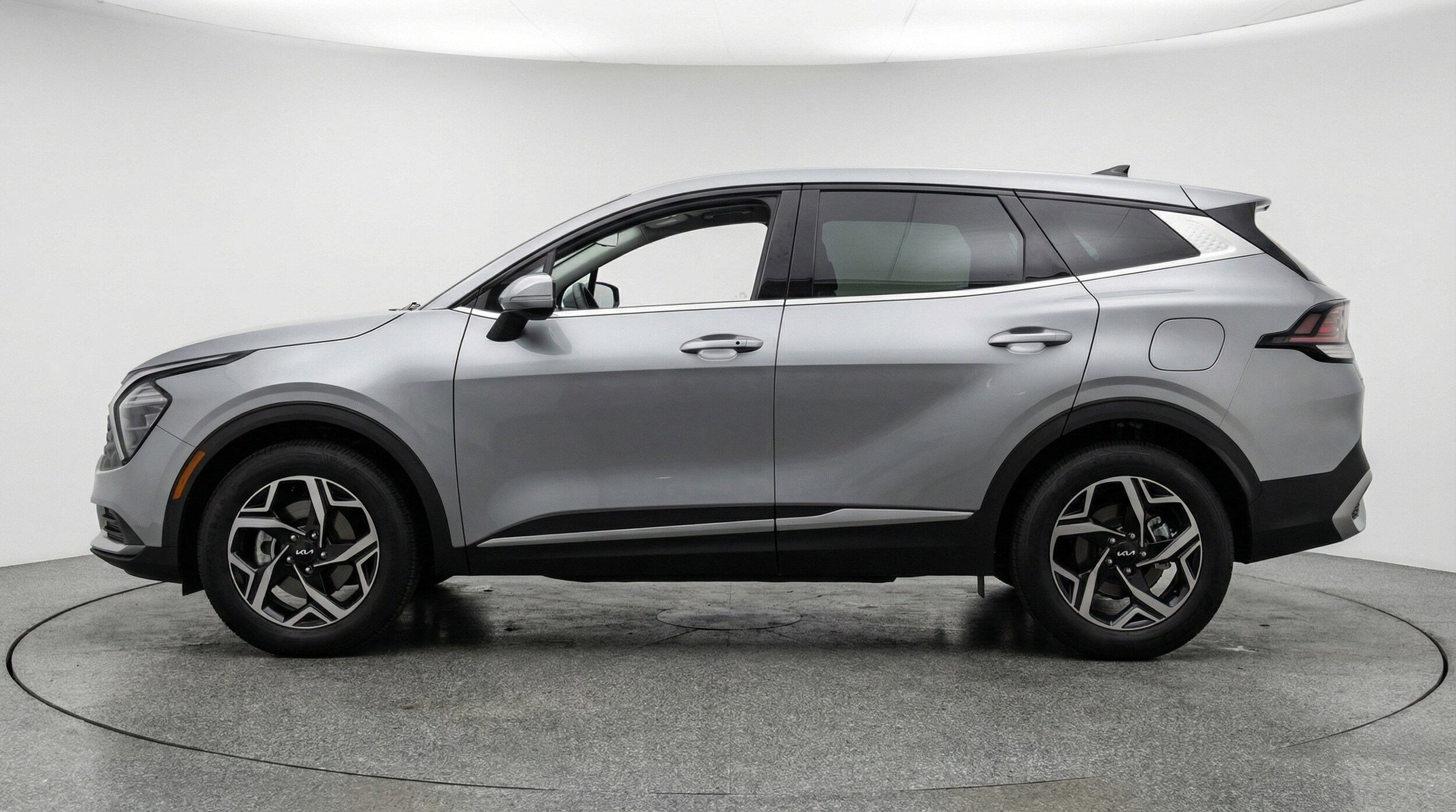 Thumbnail: 2025 Kia Sportage - 5