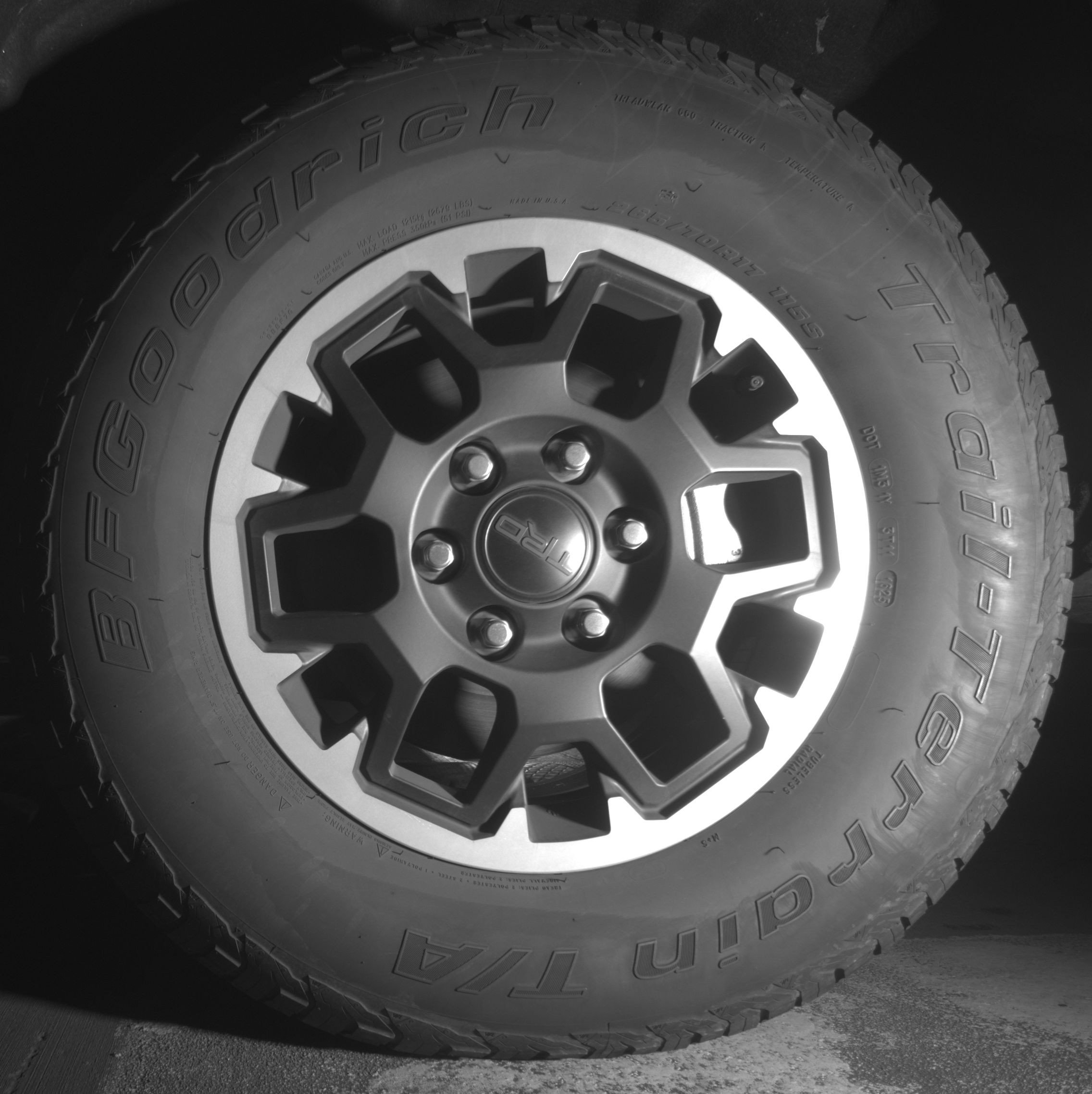 Thumbnail: 2025 Toyota Tacoma - 12