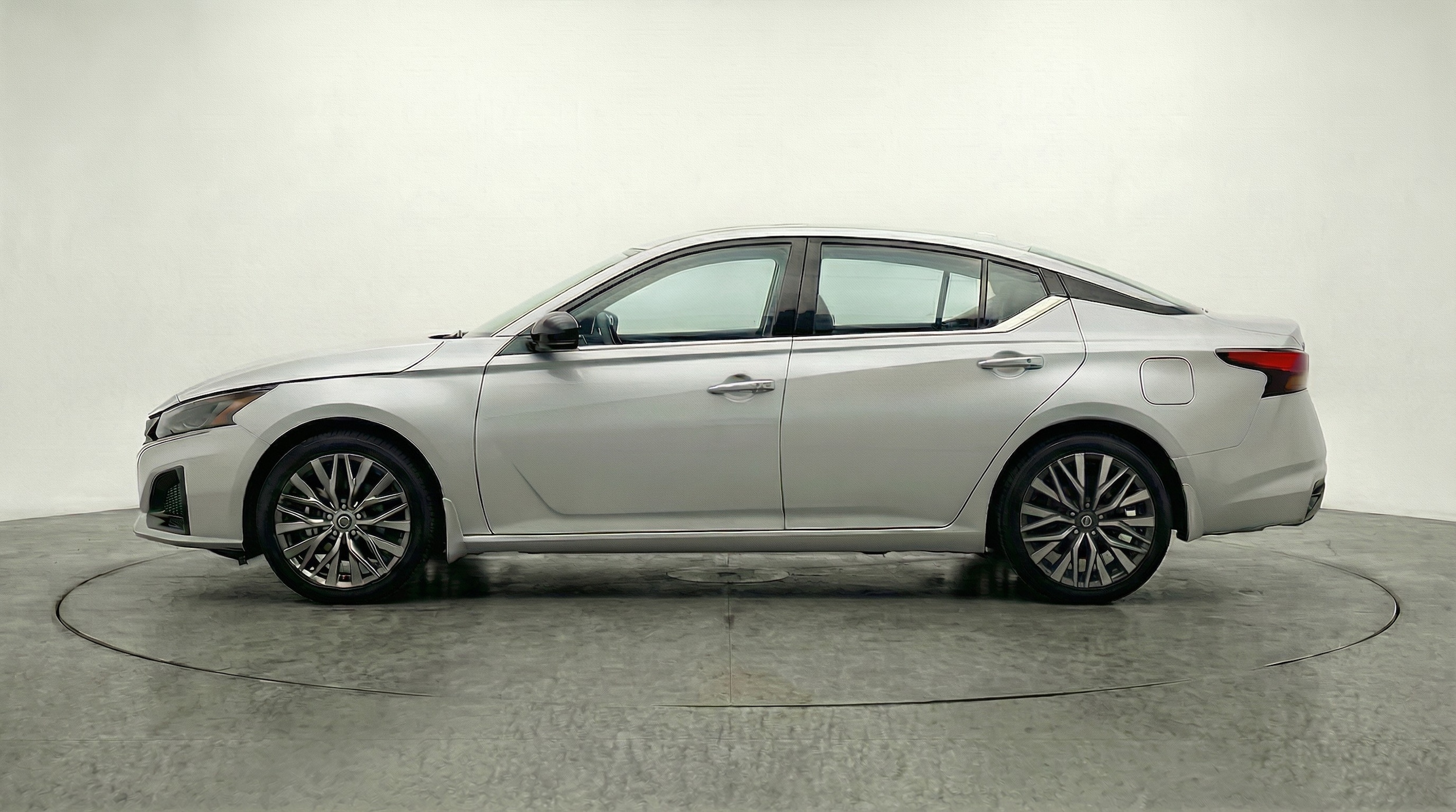 Thumbnail: 2025 Nissan Altima - 4