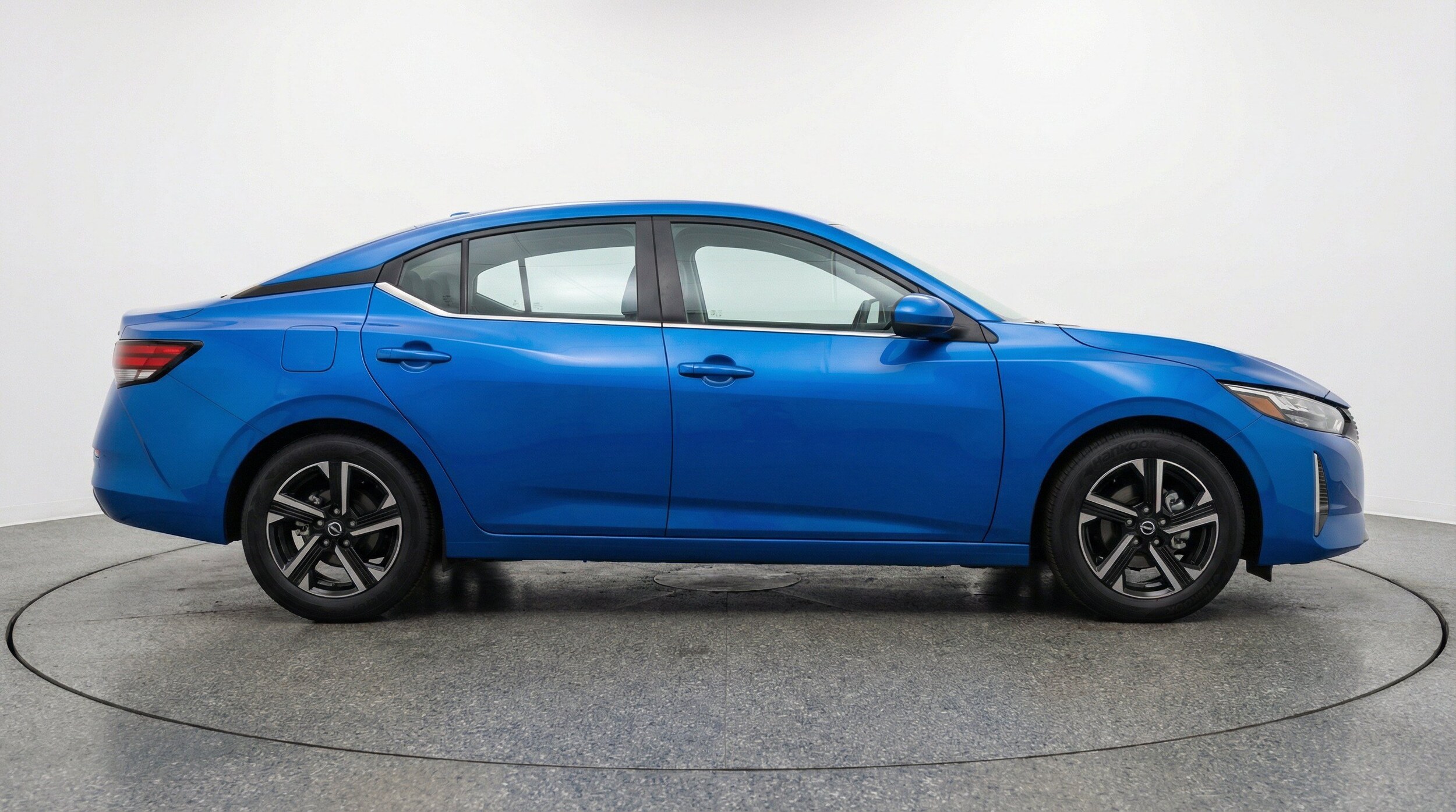 Thumbnail: 2025 Nissan Sentra - 11