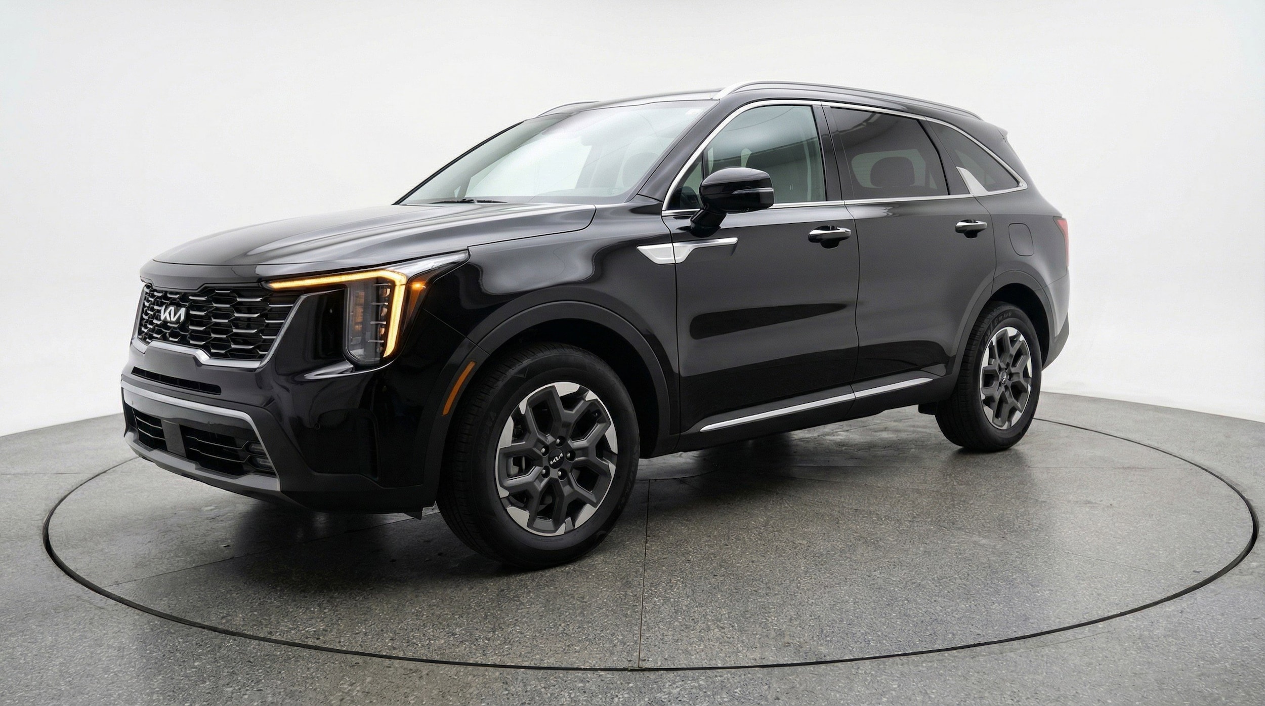 Thumbnail: 2024 Kia Sorento - 3