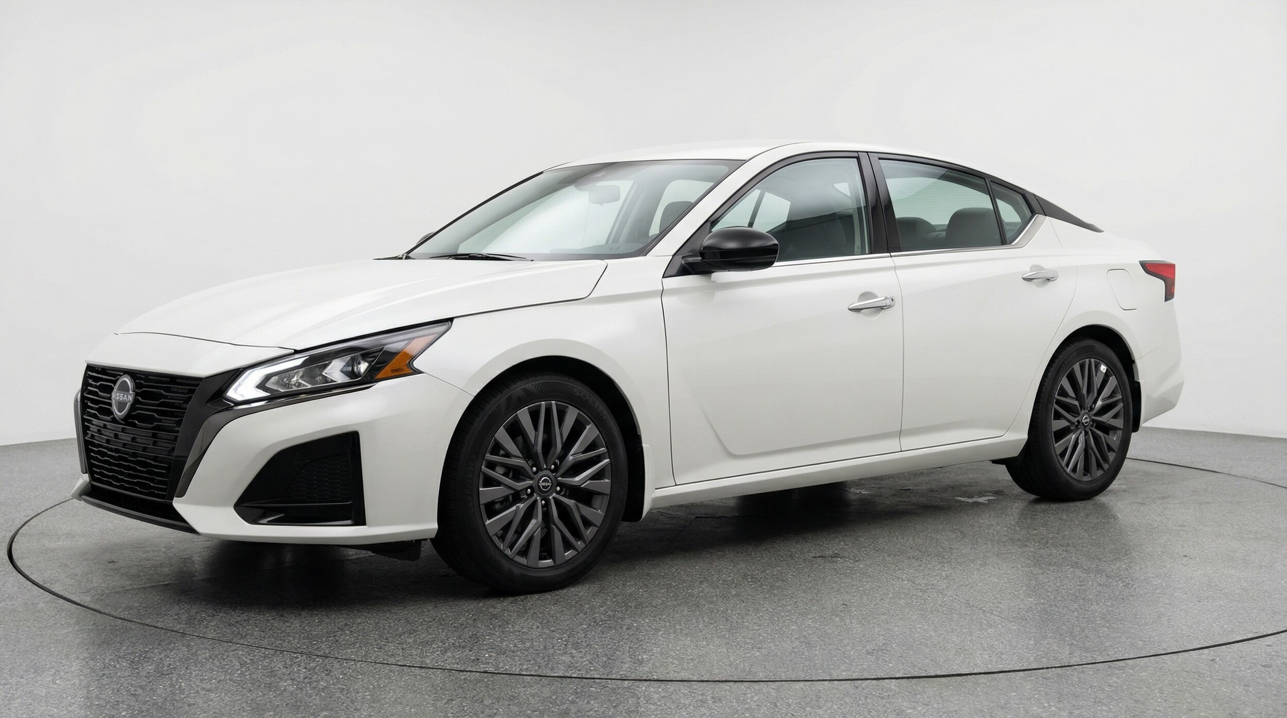 Thumbnail: 2025 Nissan Altima - 3