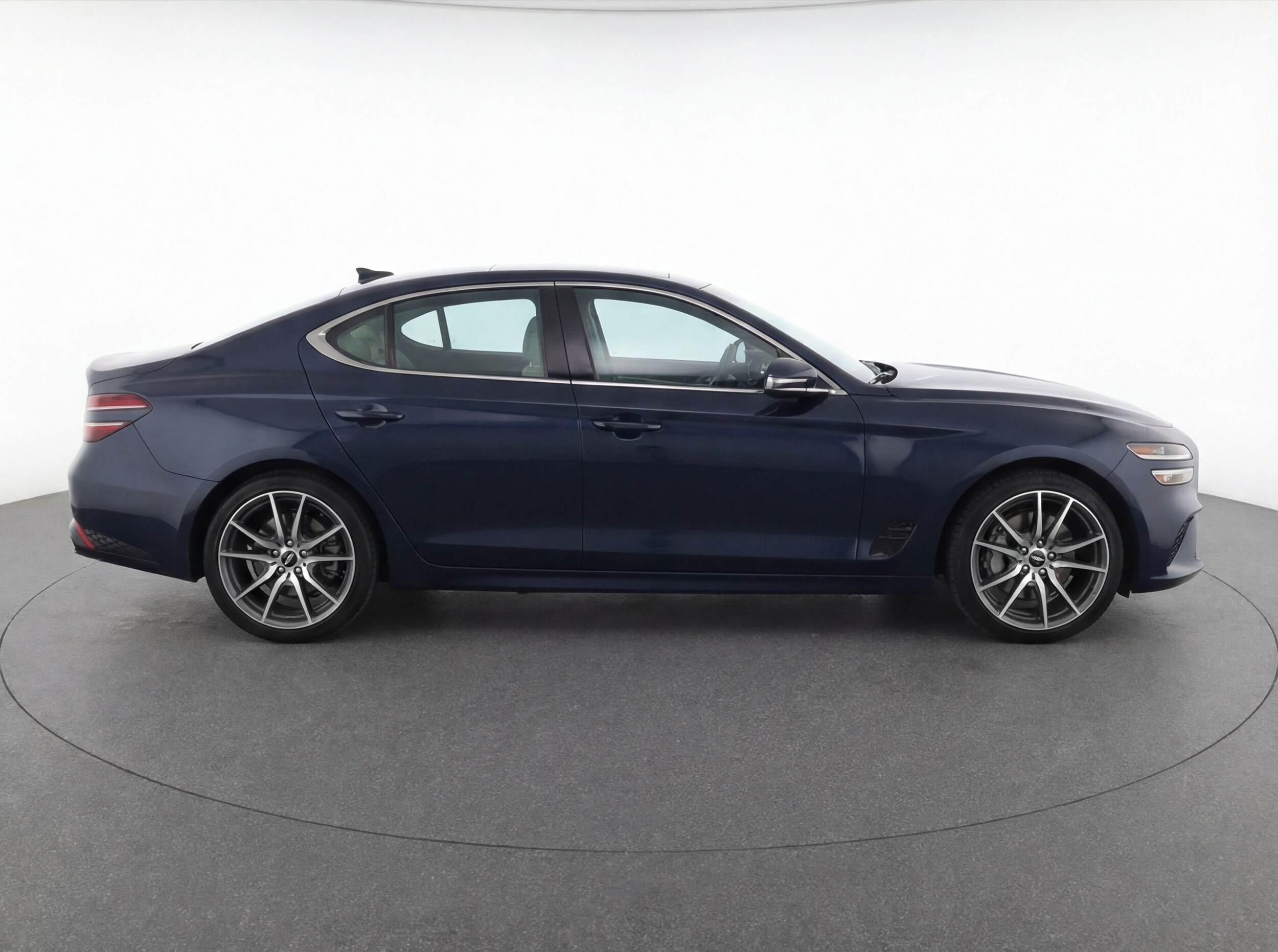 Thumbnail: 2025 Genesis G70 - 8