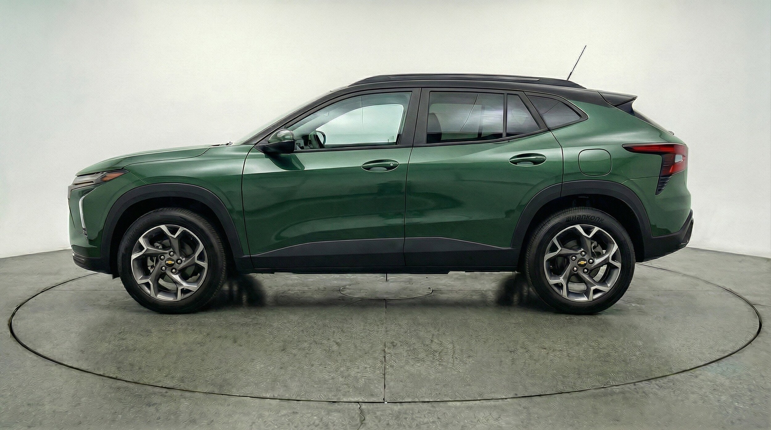Thumbnail: 2025 Chevrolet Trax - 5