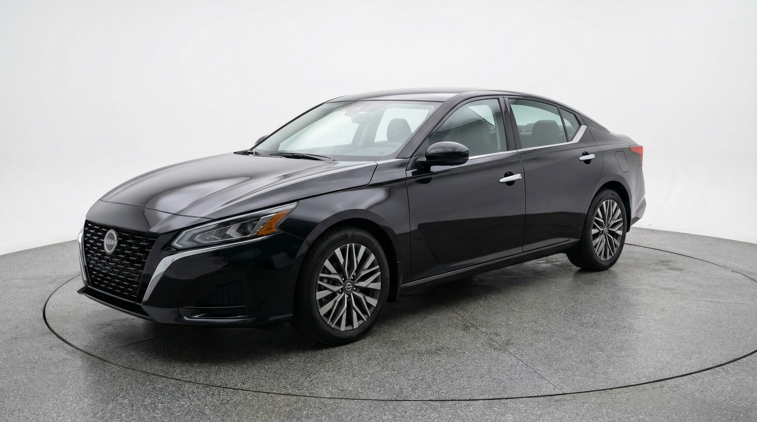 Thumbnail: 2025 Nissan Altima - 3