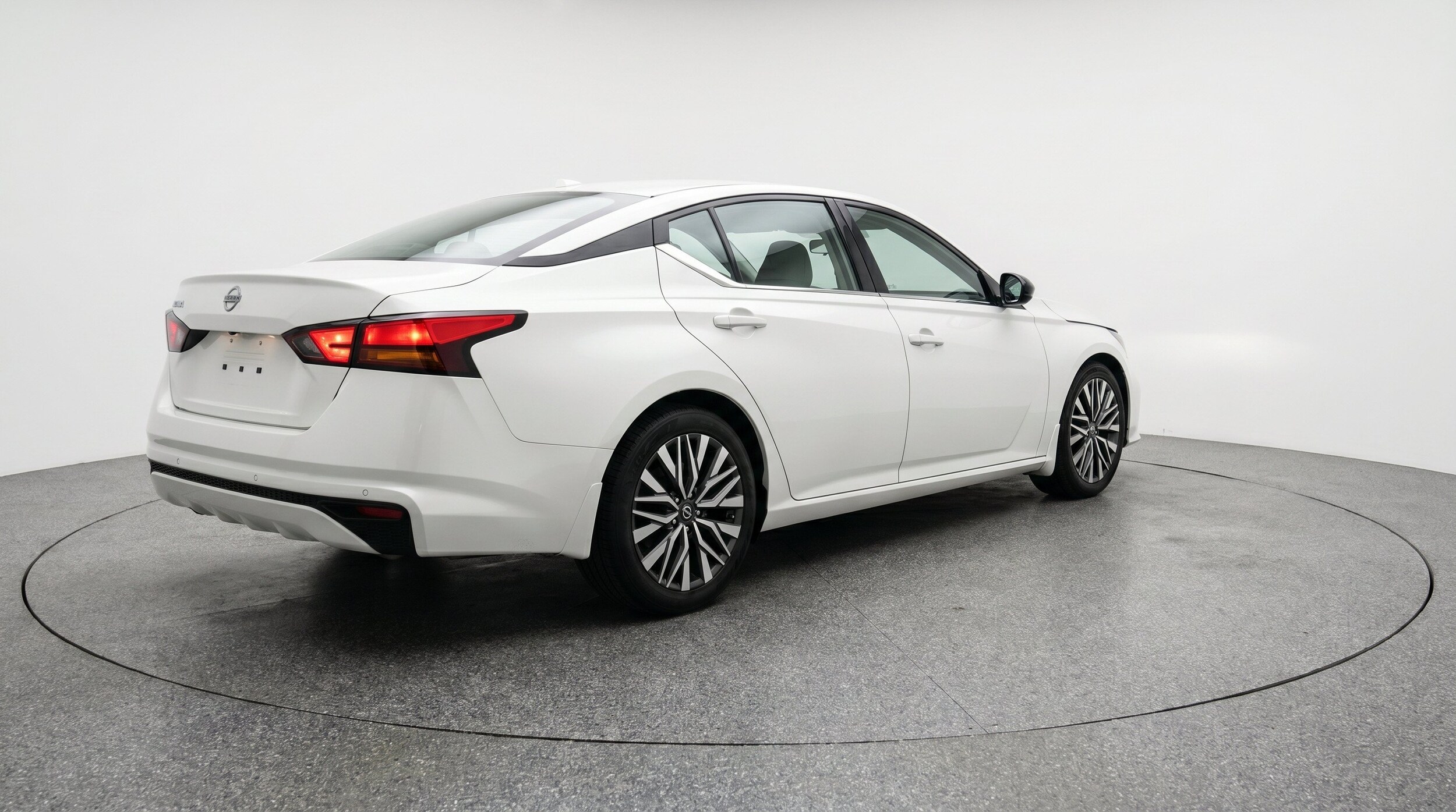 Thumbnail: 2025 Nissan Altima - 9