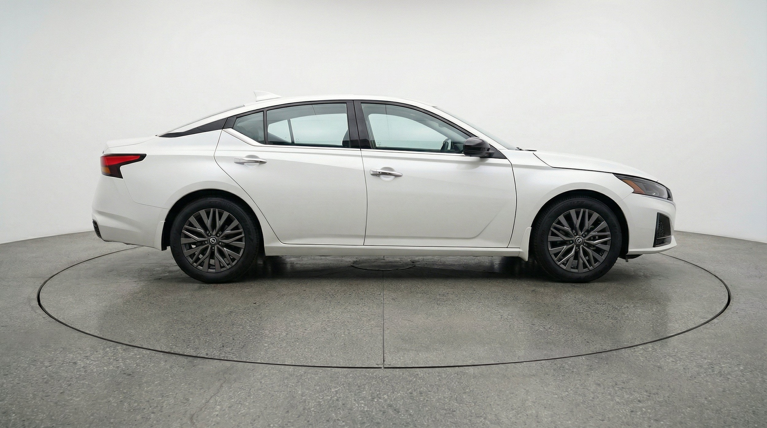 Thumbnail: 2025 Nissan Altima - 11