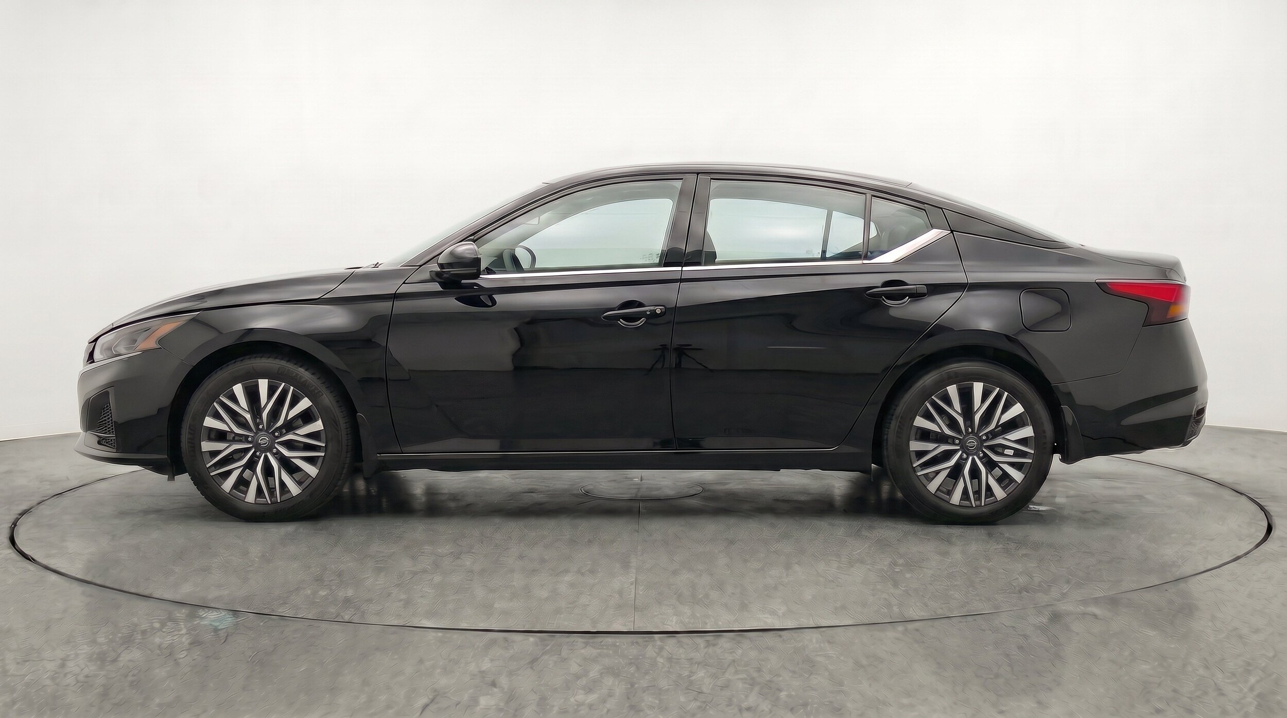 Thumbnail: 2026 Nissan Altima - 5