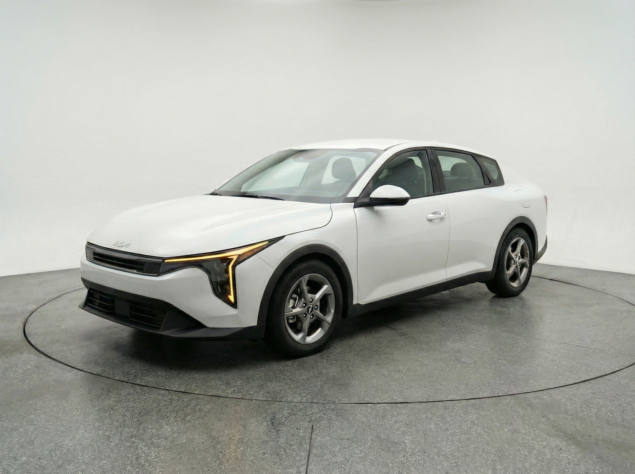 Thumbnail: 2025 Kia K4 - 3