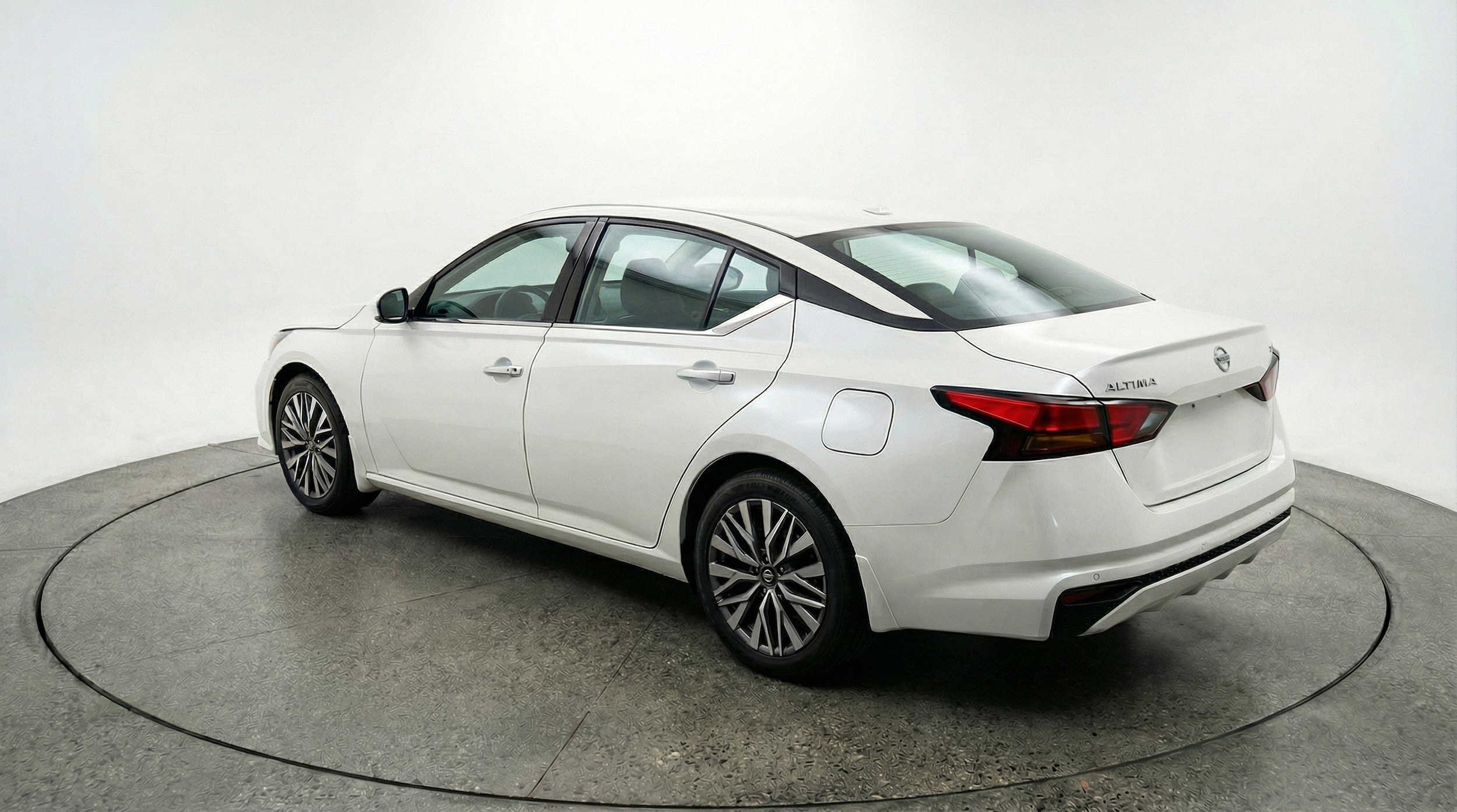 Thumbnail: 2025 Nissan Altima - 6