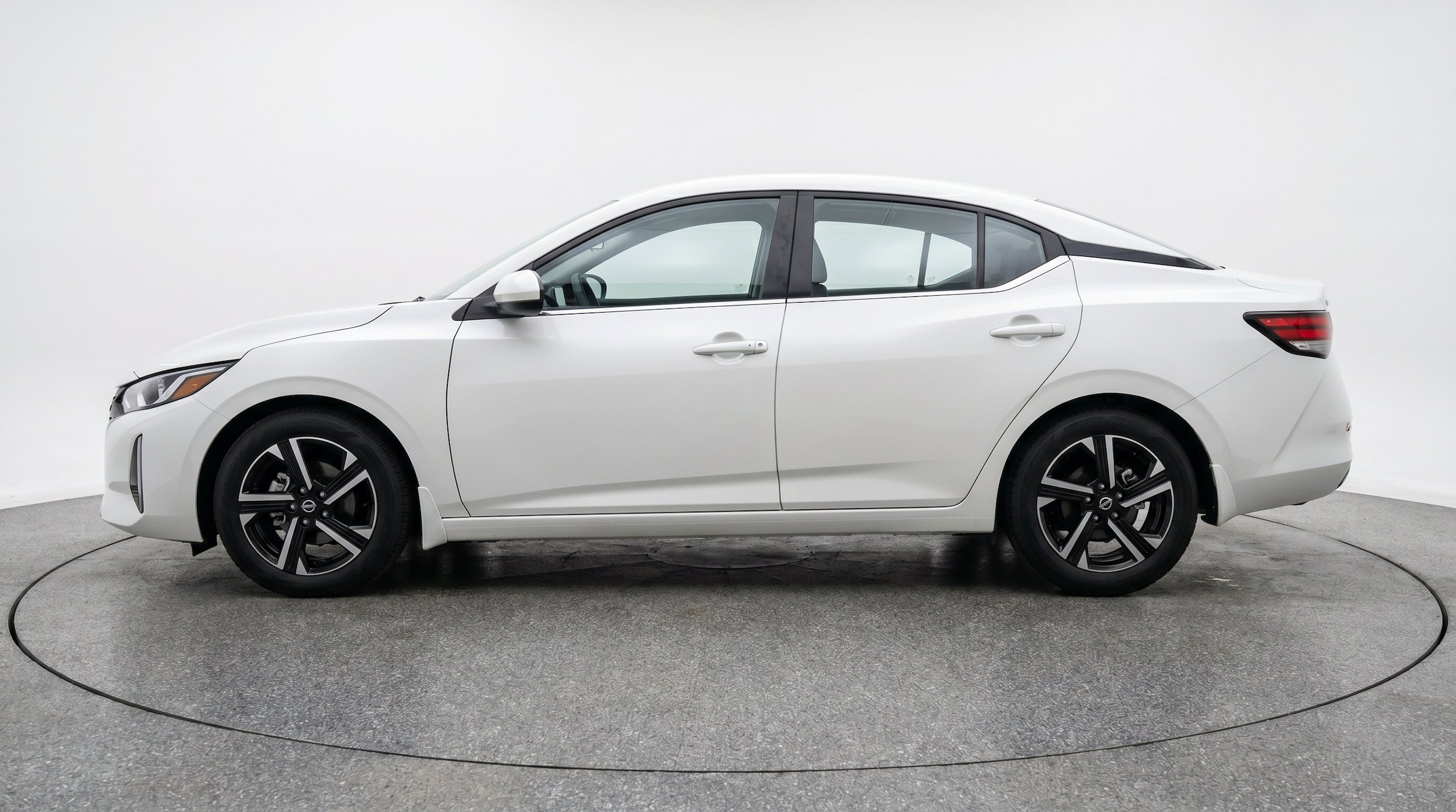 Thumbnail: 2025 Nissan Sentra - 5