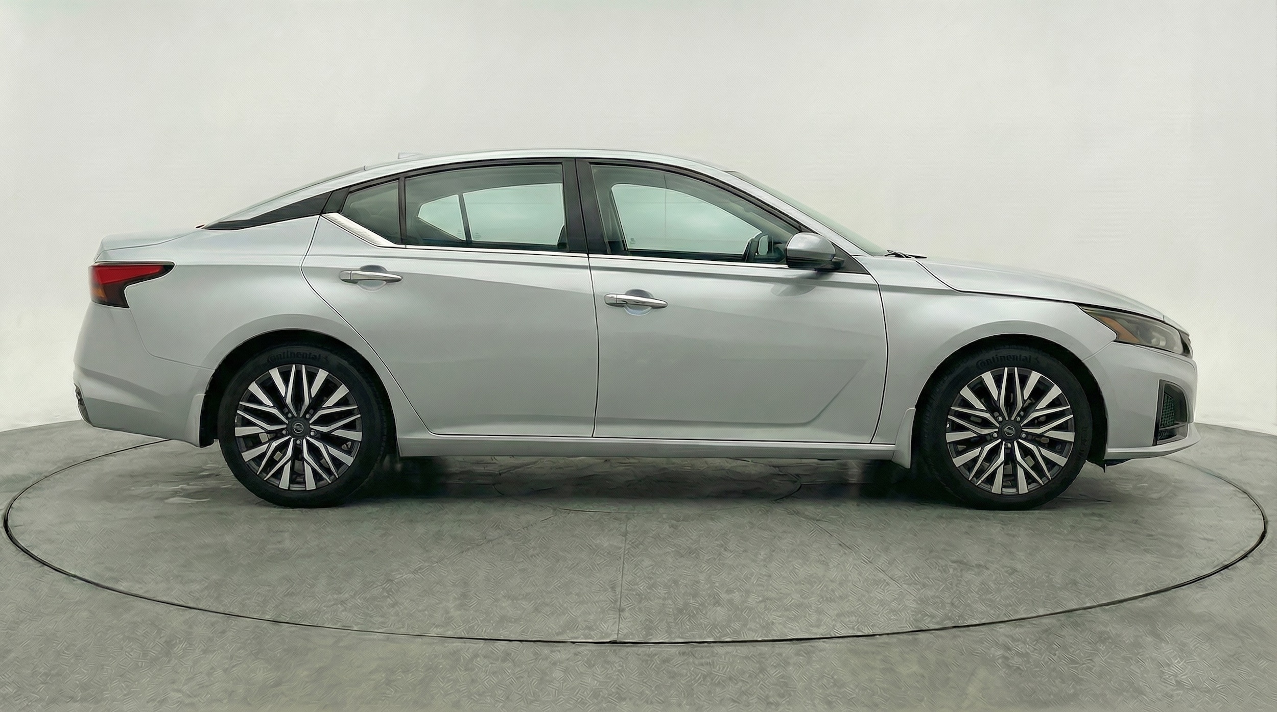 Thumbnail: 2025 Nissan Altima - 8