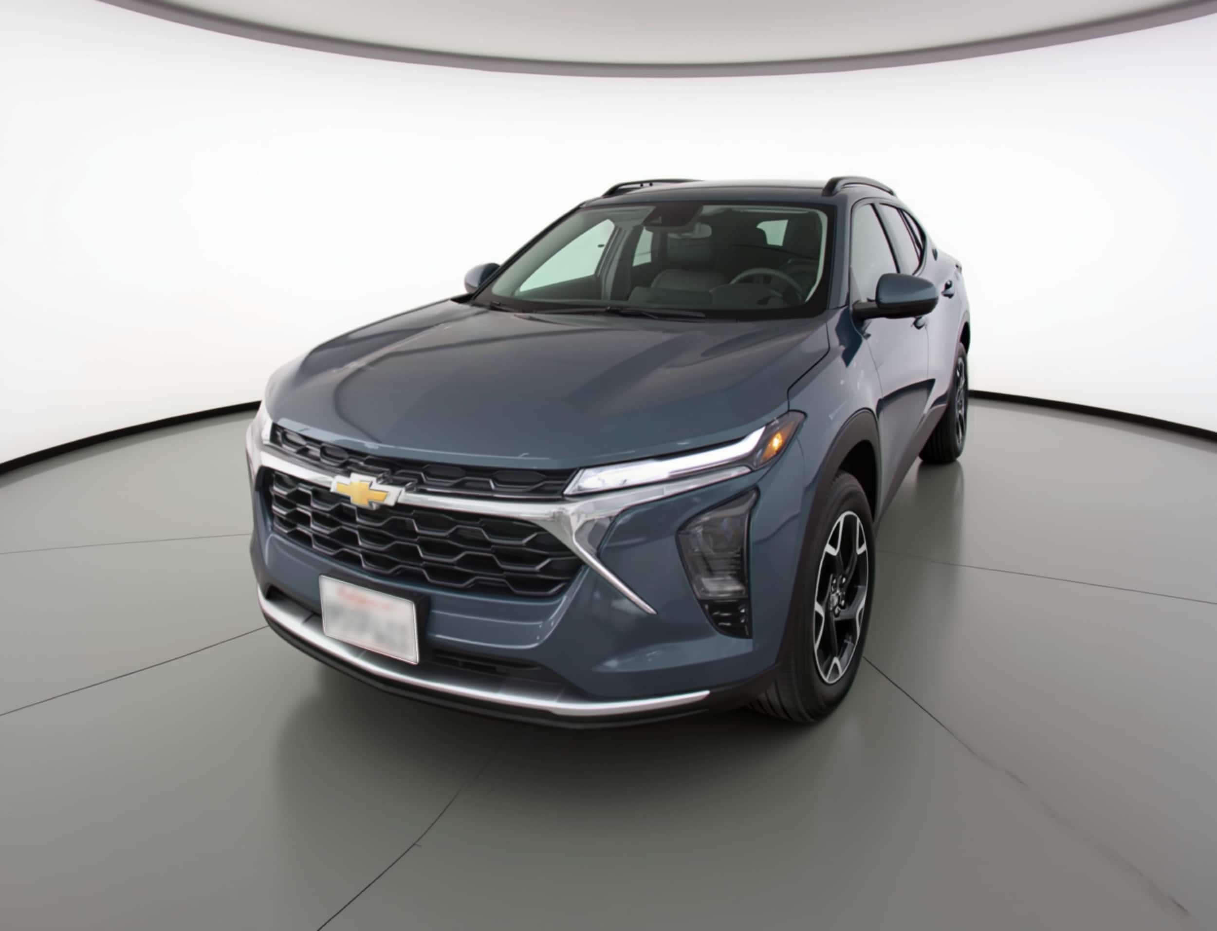 Thumbnail: 2025 Chevrolet Trax - 3