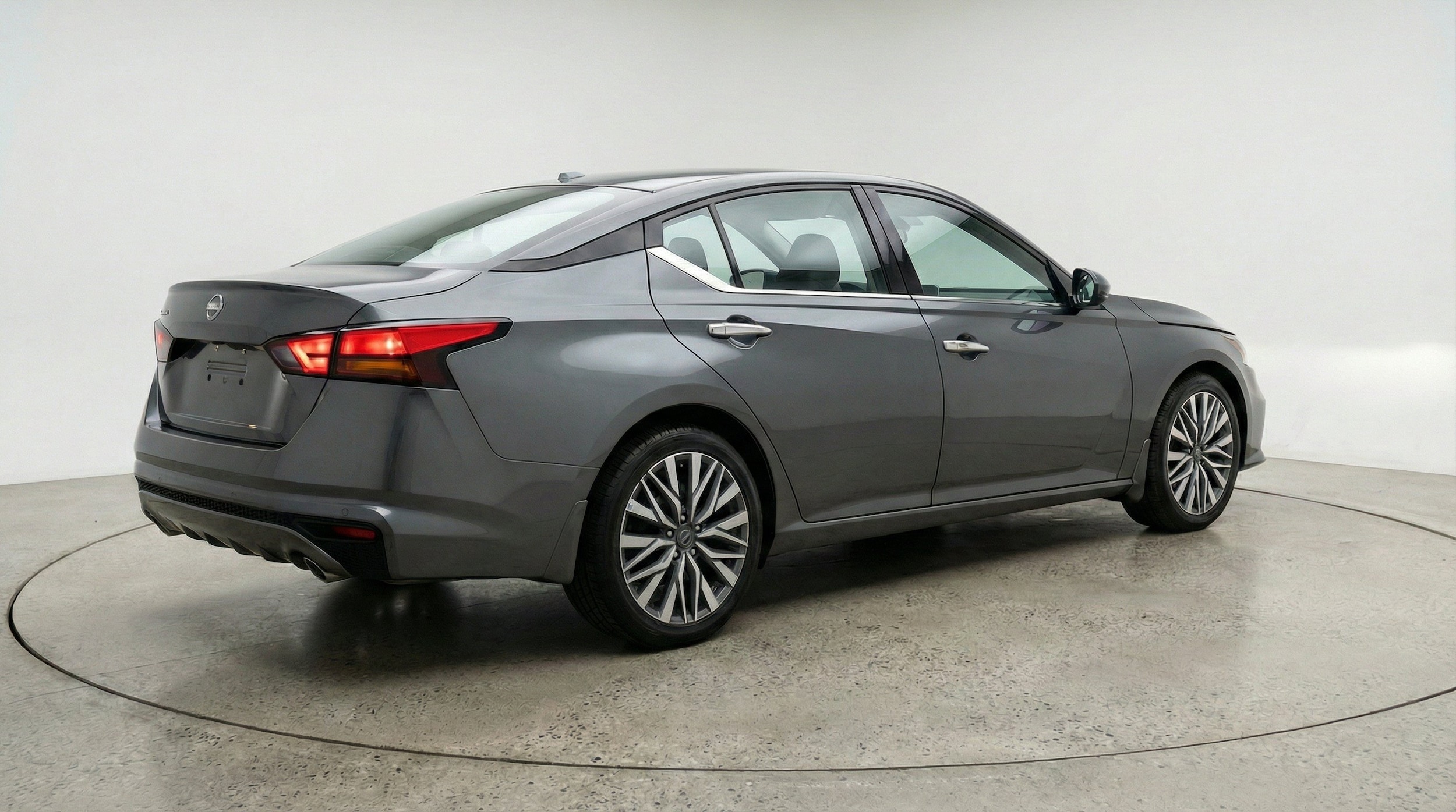 Thumbnail: 2025 Nissan Altima - 9