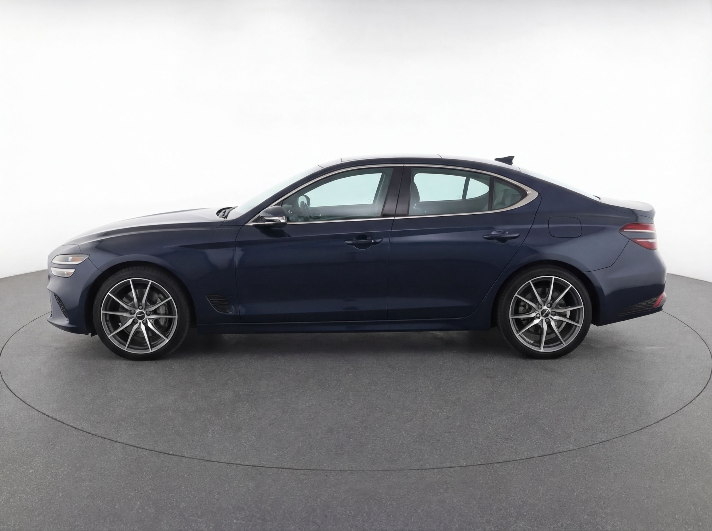 Thumbnail: 2025 Genesis G70 - 4