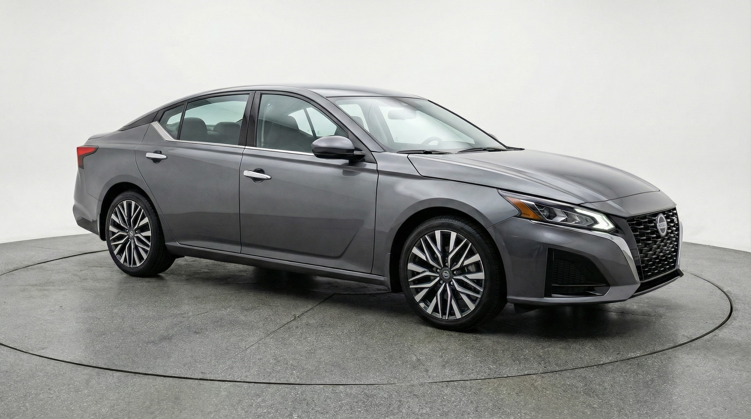 Thumbnail: 2025 Nissan Altima - 1