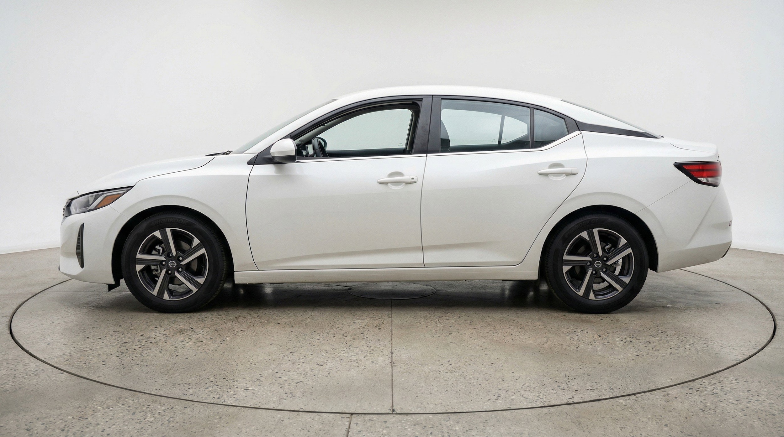 Thumbnail: 2025 Nissan Sentra - 5