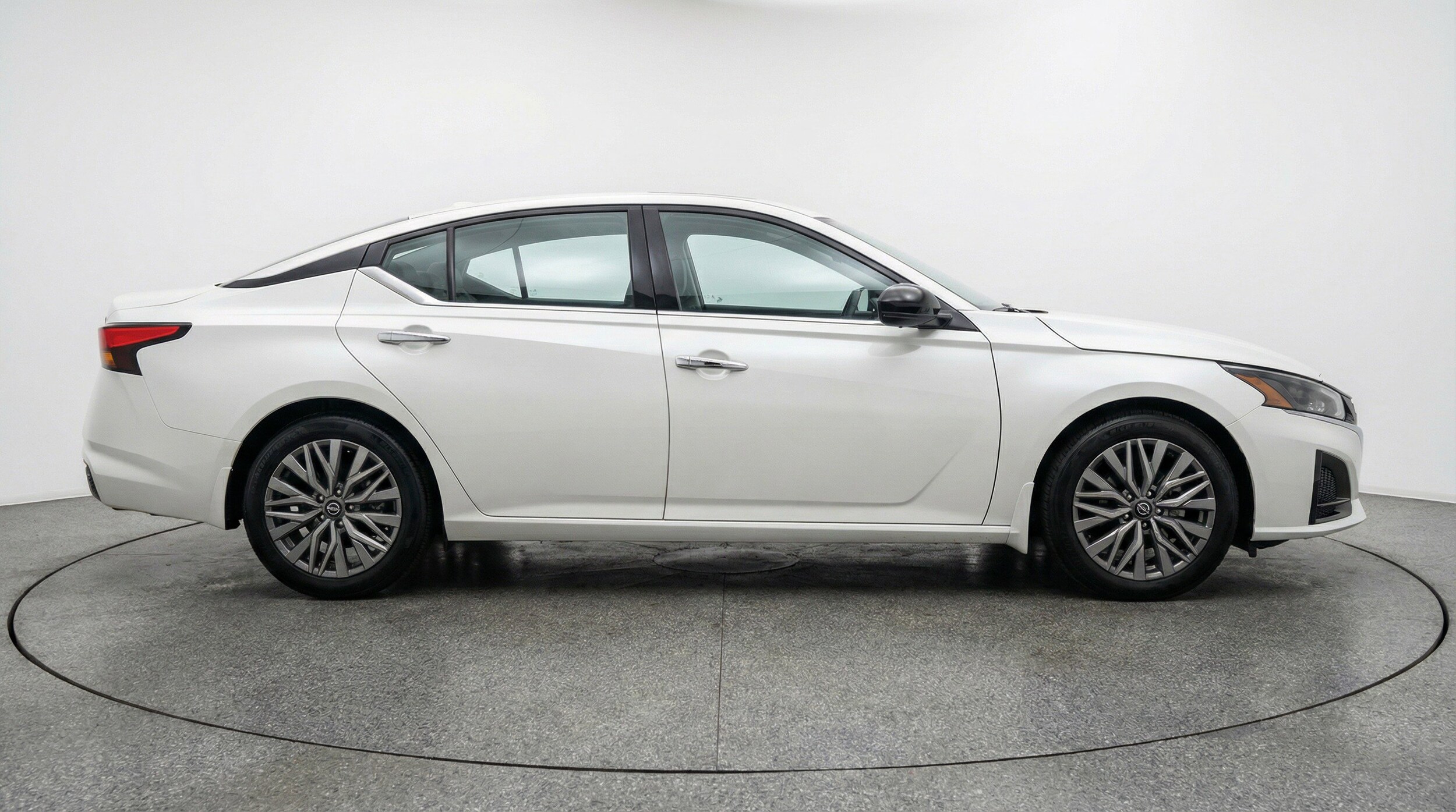 Thumbnail: 2025 Nissan Altima - 11