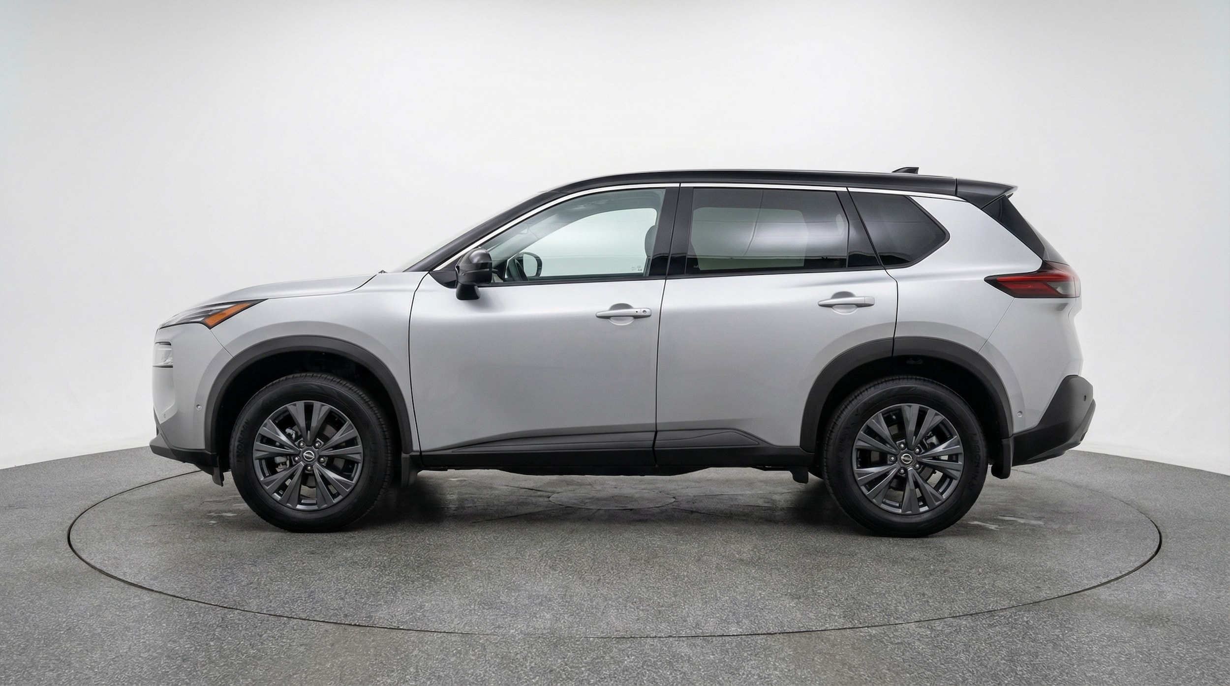 Thumbnail: 2025 Nissan Rogue - 4