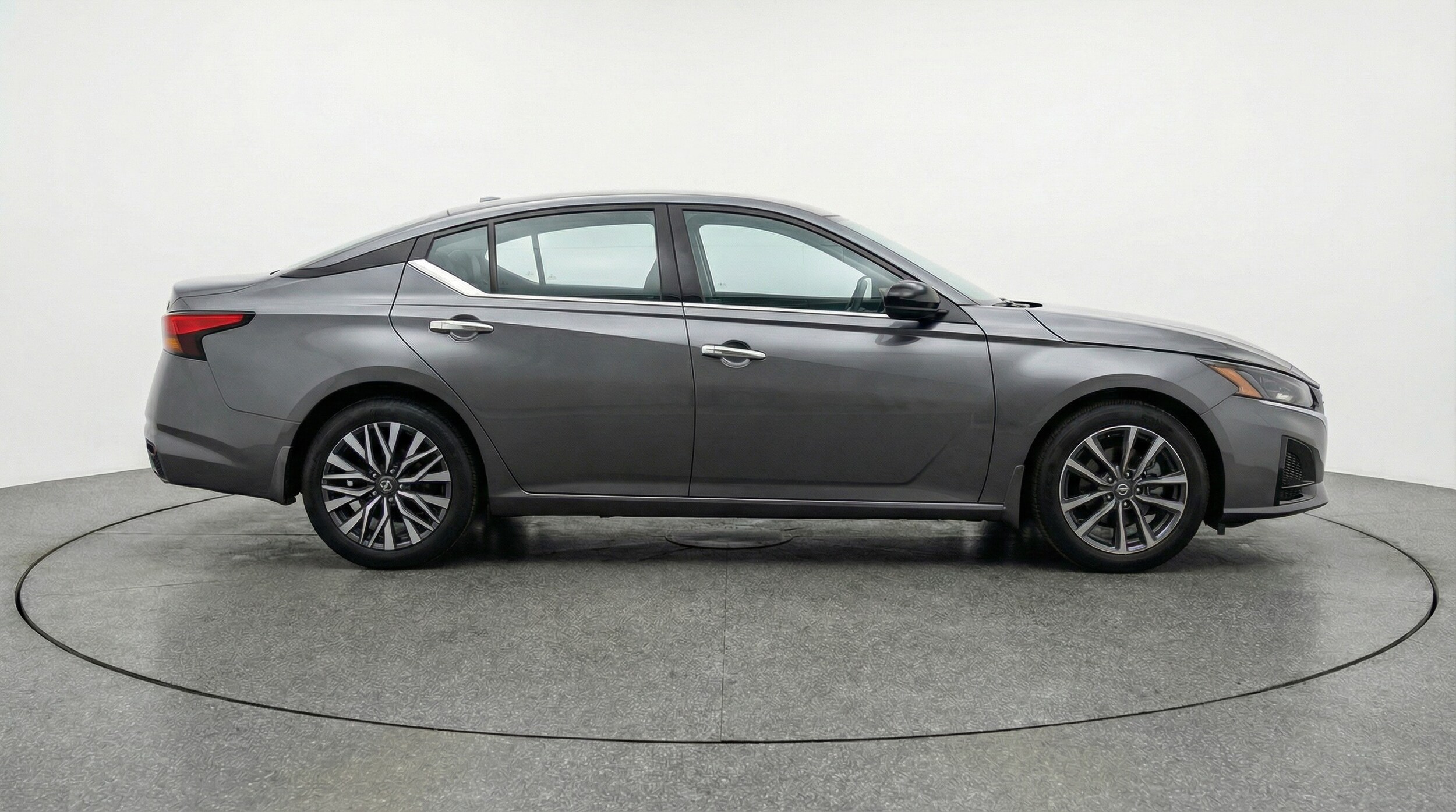 Thumbnail: 2025 Nissan Altima - 8