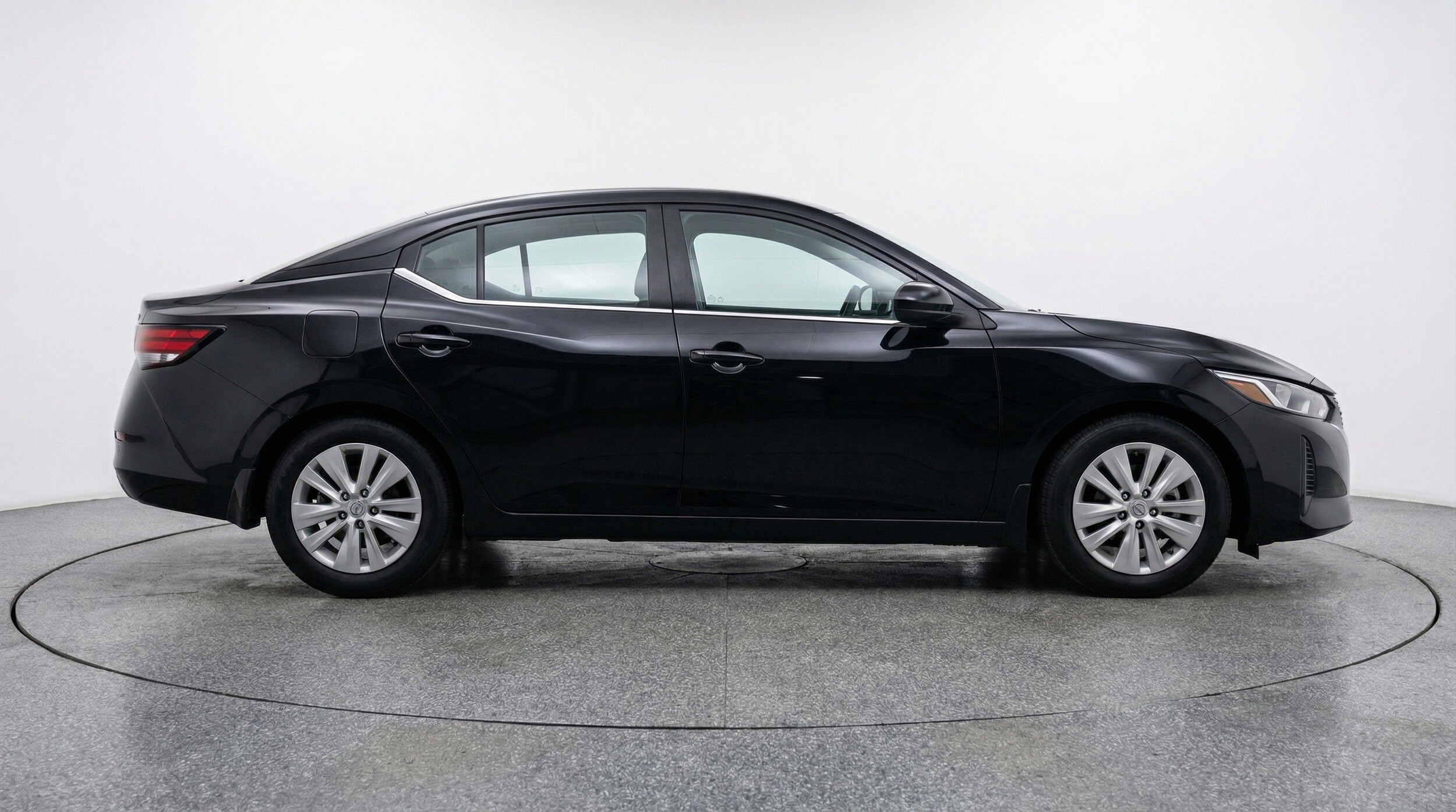 Thumbnail: 2025 Nissan Sentra - 11