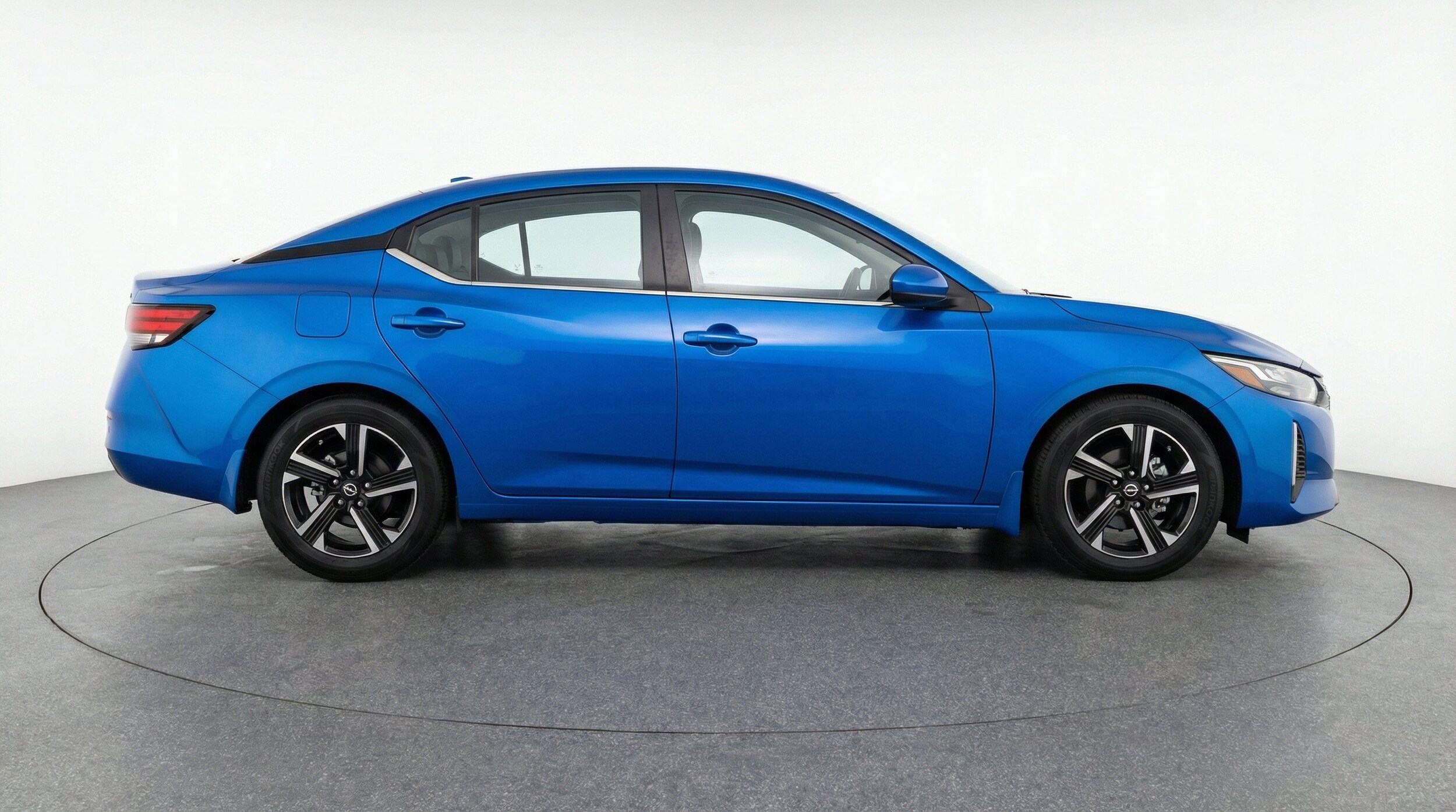 Thumbnail: 2025 Nissan Sentra - 11
