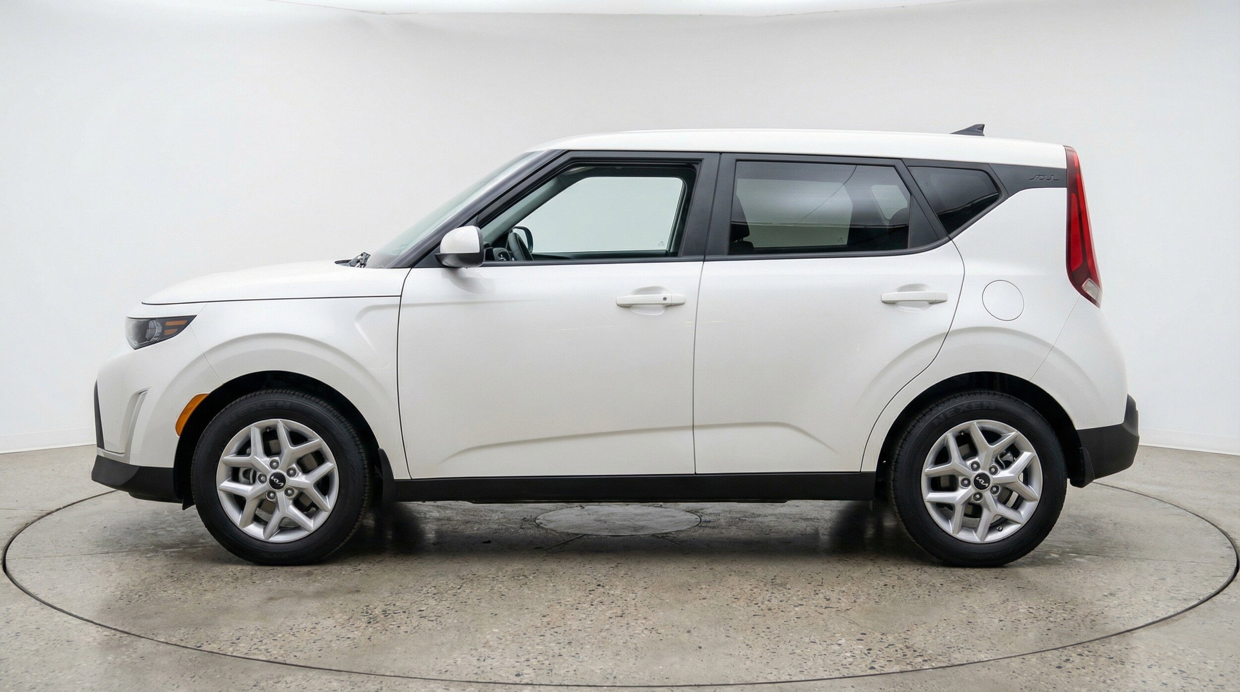 Thumbnail: 2025 Kia Soul - 5
