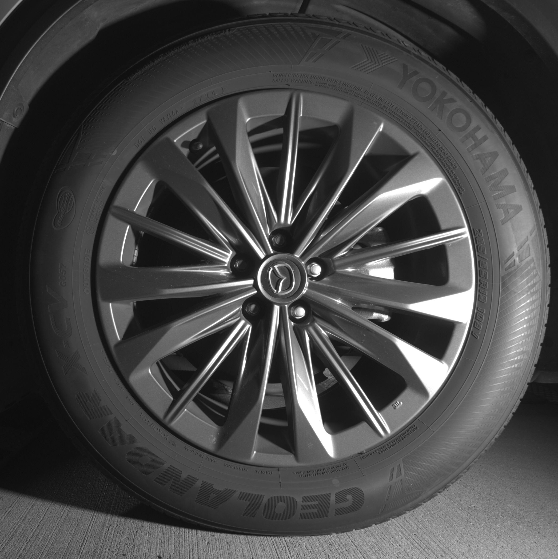 Thumbnail: 2025 Mazda CX-70 - 9