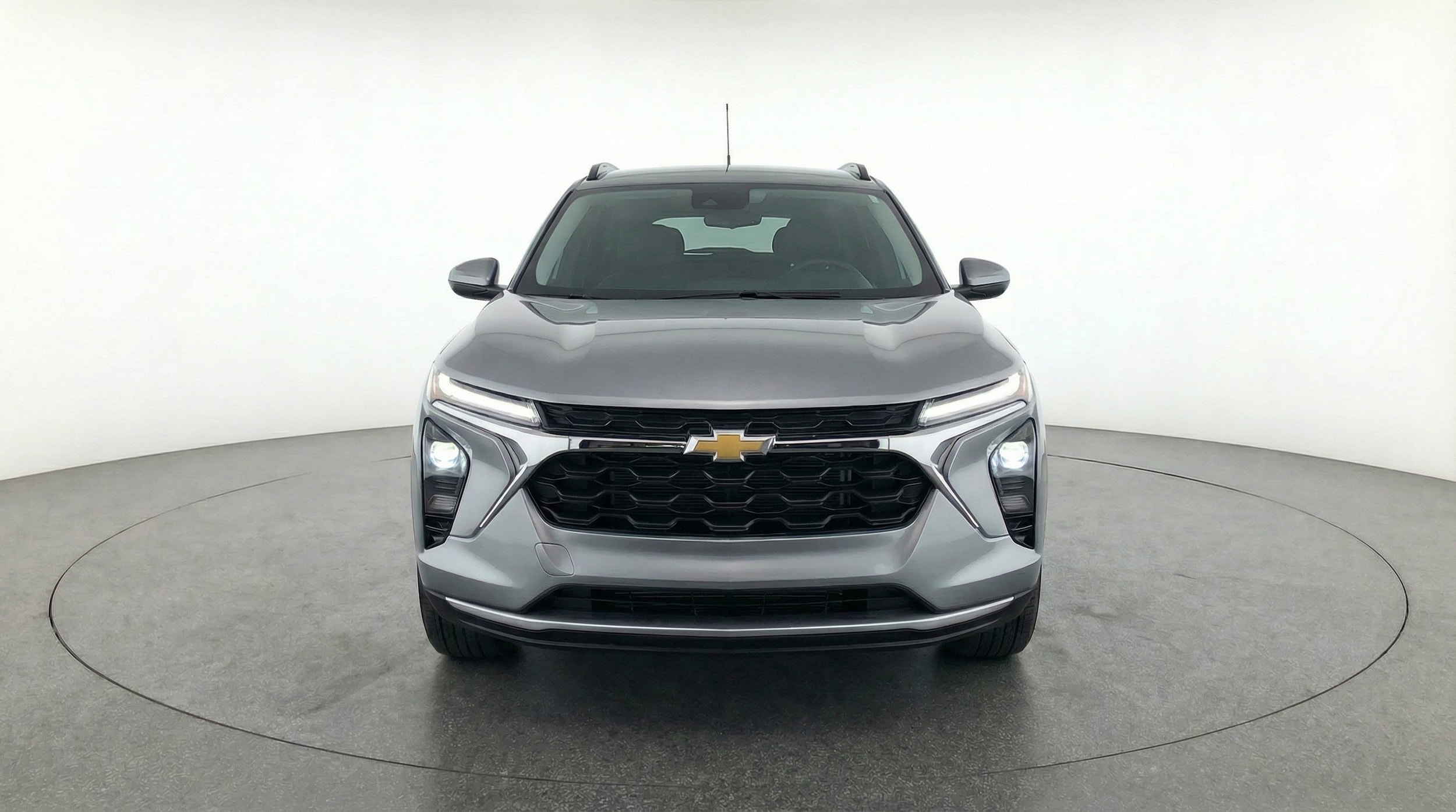 Thumbnail: 2025 Chevrolet Trax - 2