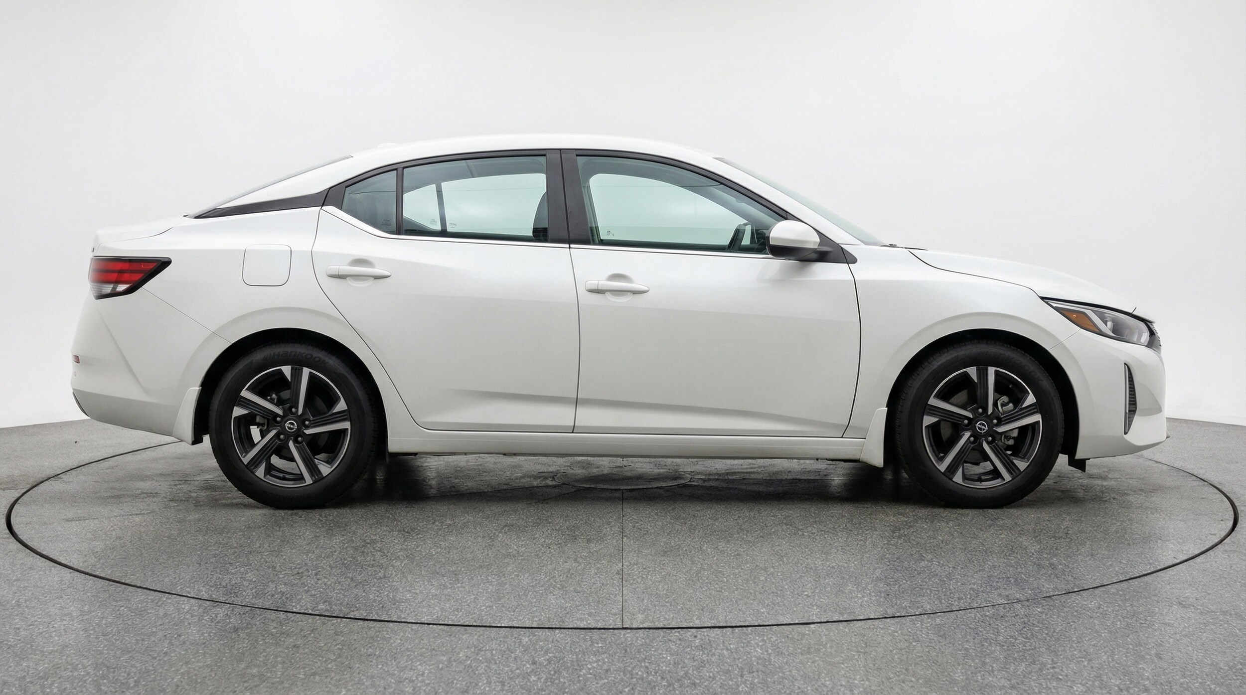 Thumbnail: 2025 Nissan Sentra - 8