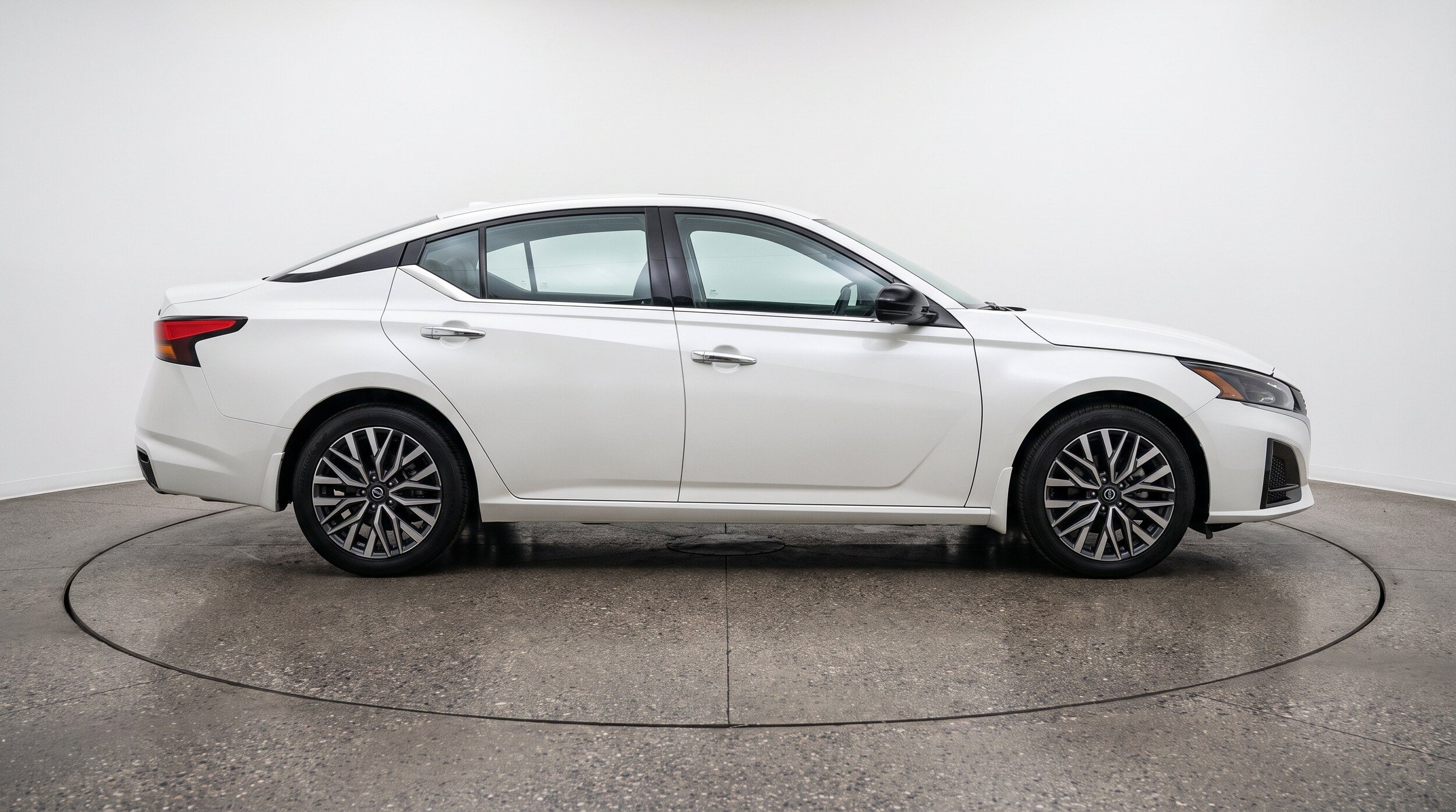 Thumbnail: 2025 Nissan Altima - 11