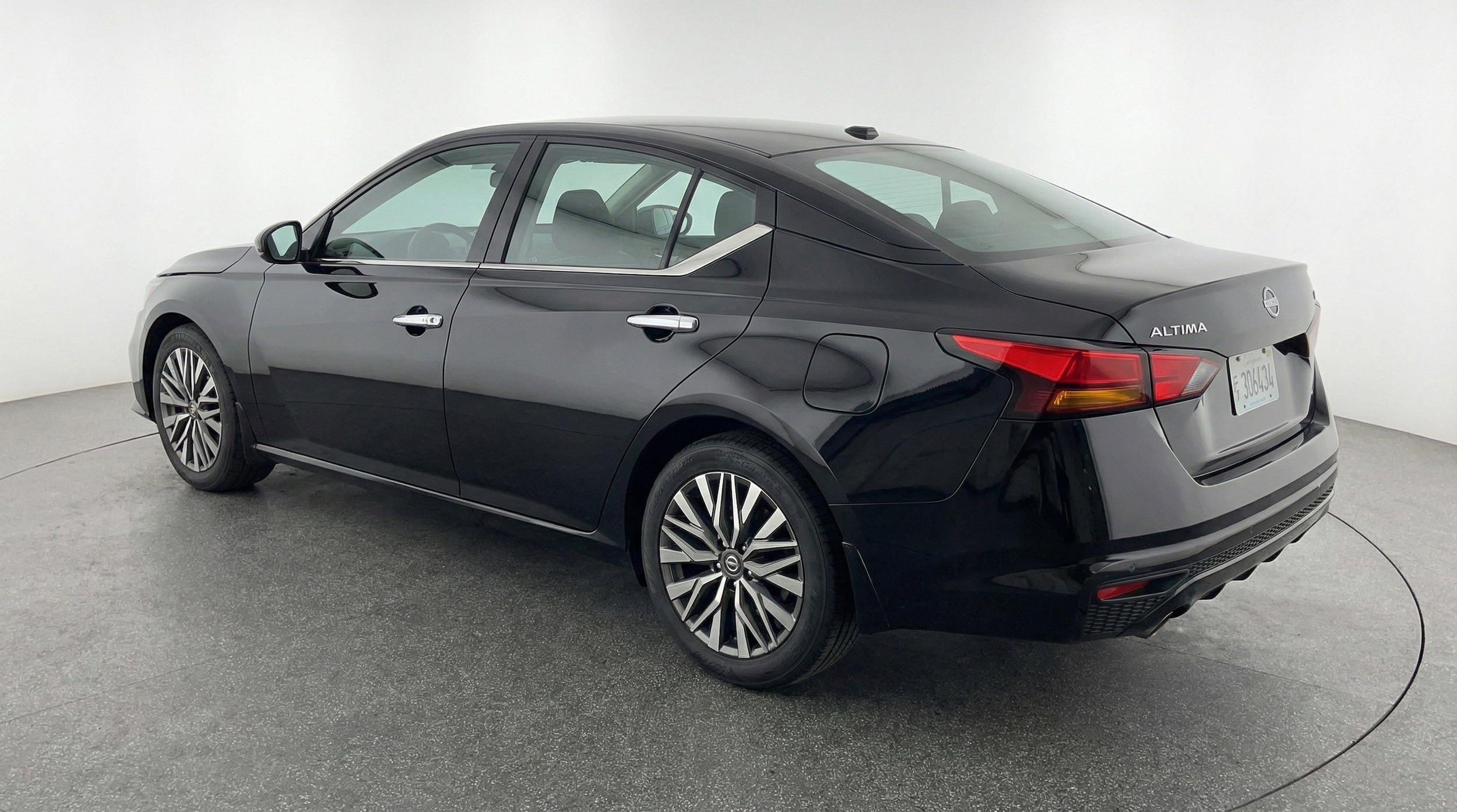 Thumbnail: 2025 Nissan Altima - 6