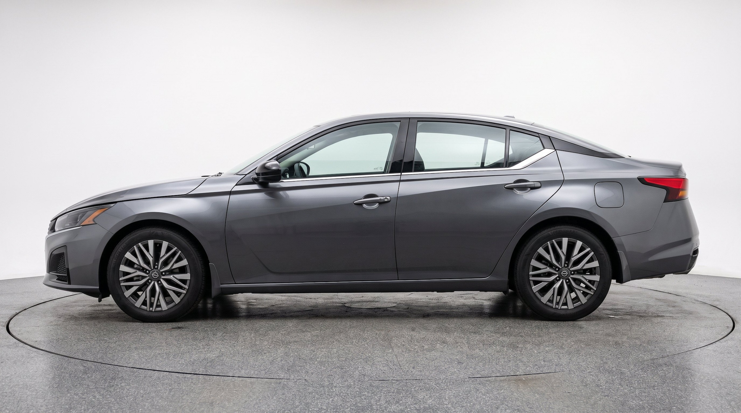 Thumbnail: 2025 Nissan Altima - 5