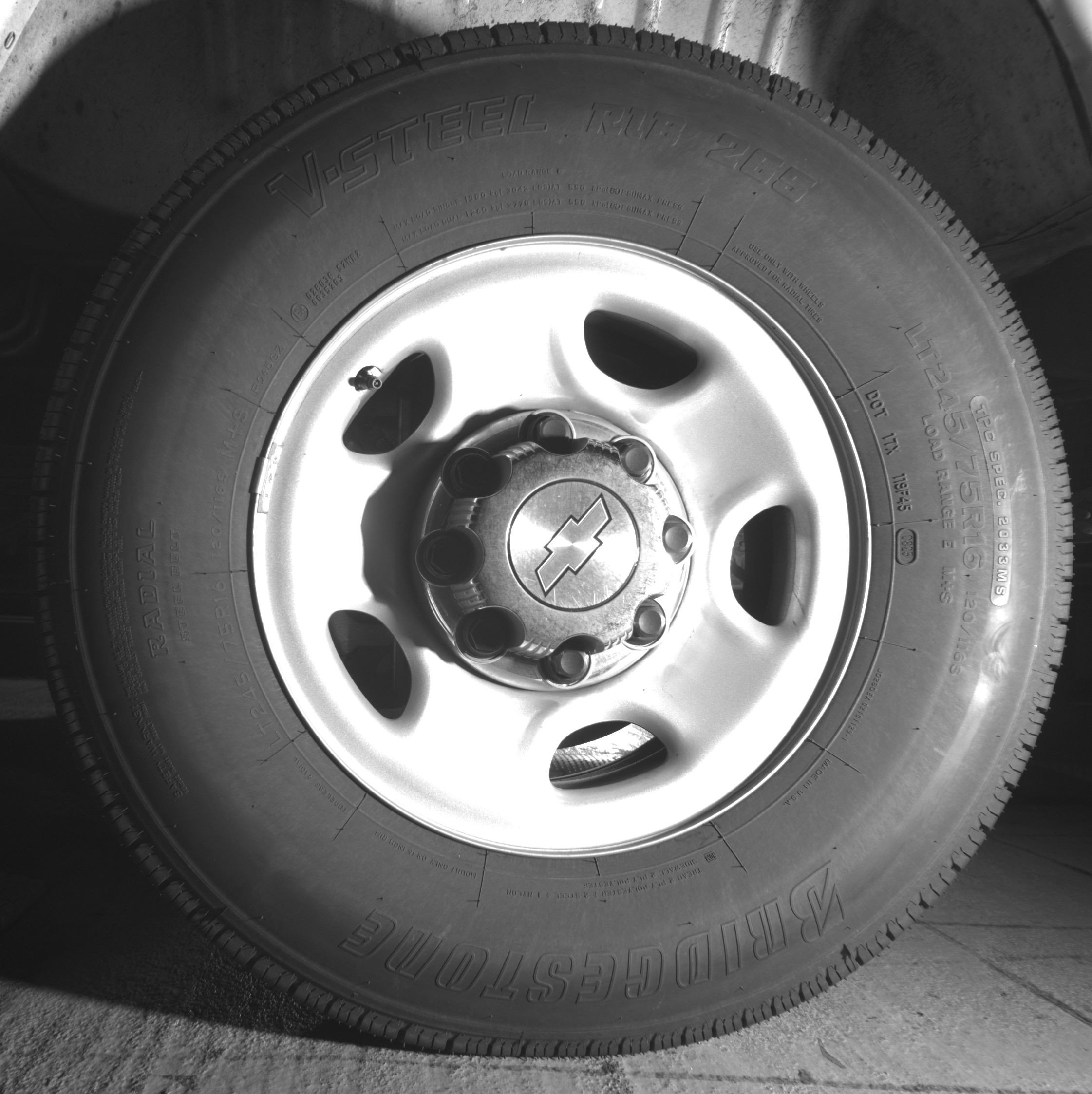 Thumbnail: 2025 Chevrolet Express - 14