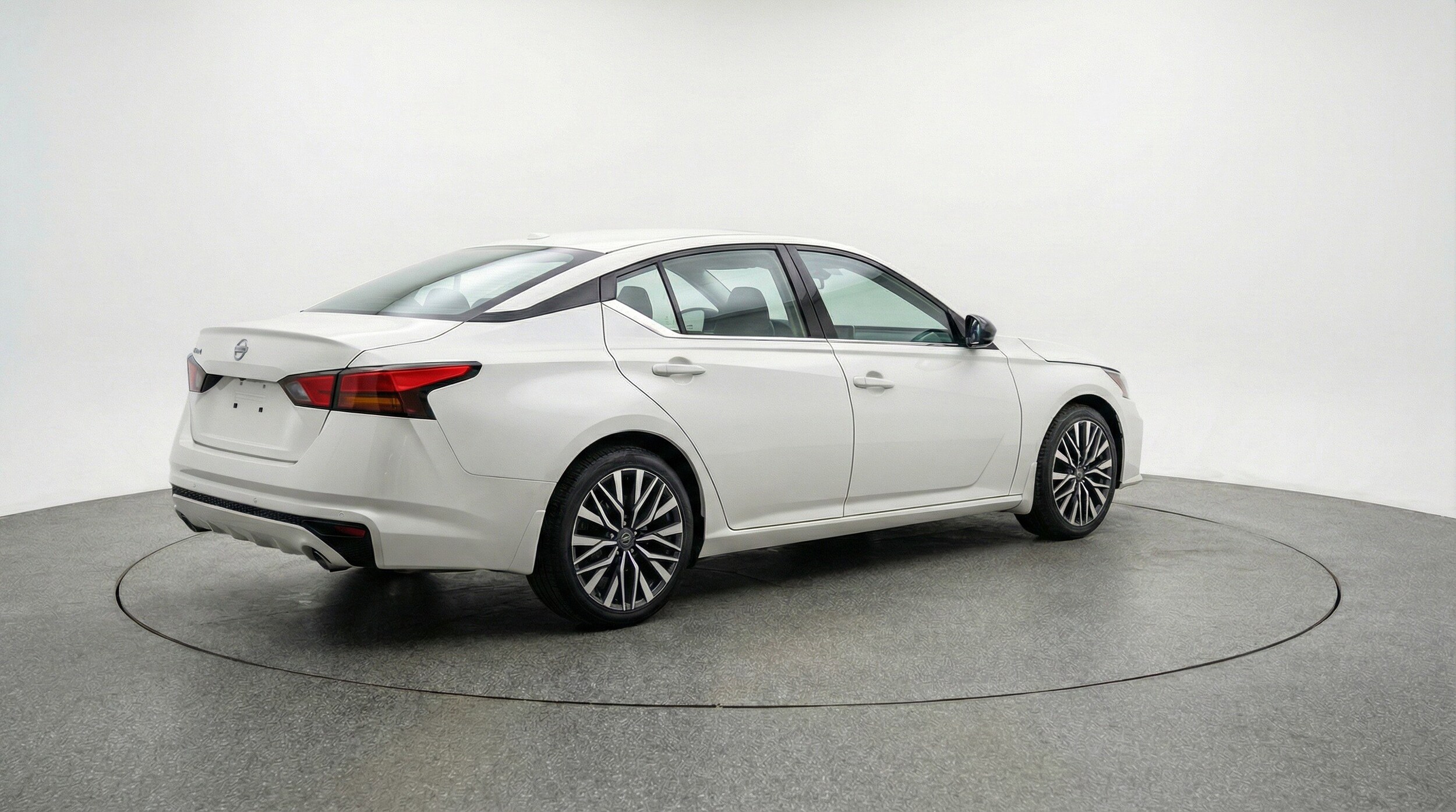 Thumbnail: 2025 Nissan Altima - 9