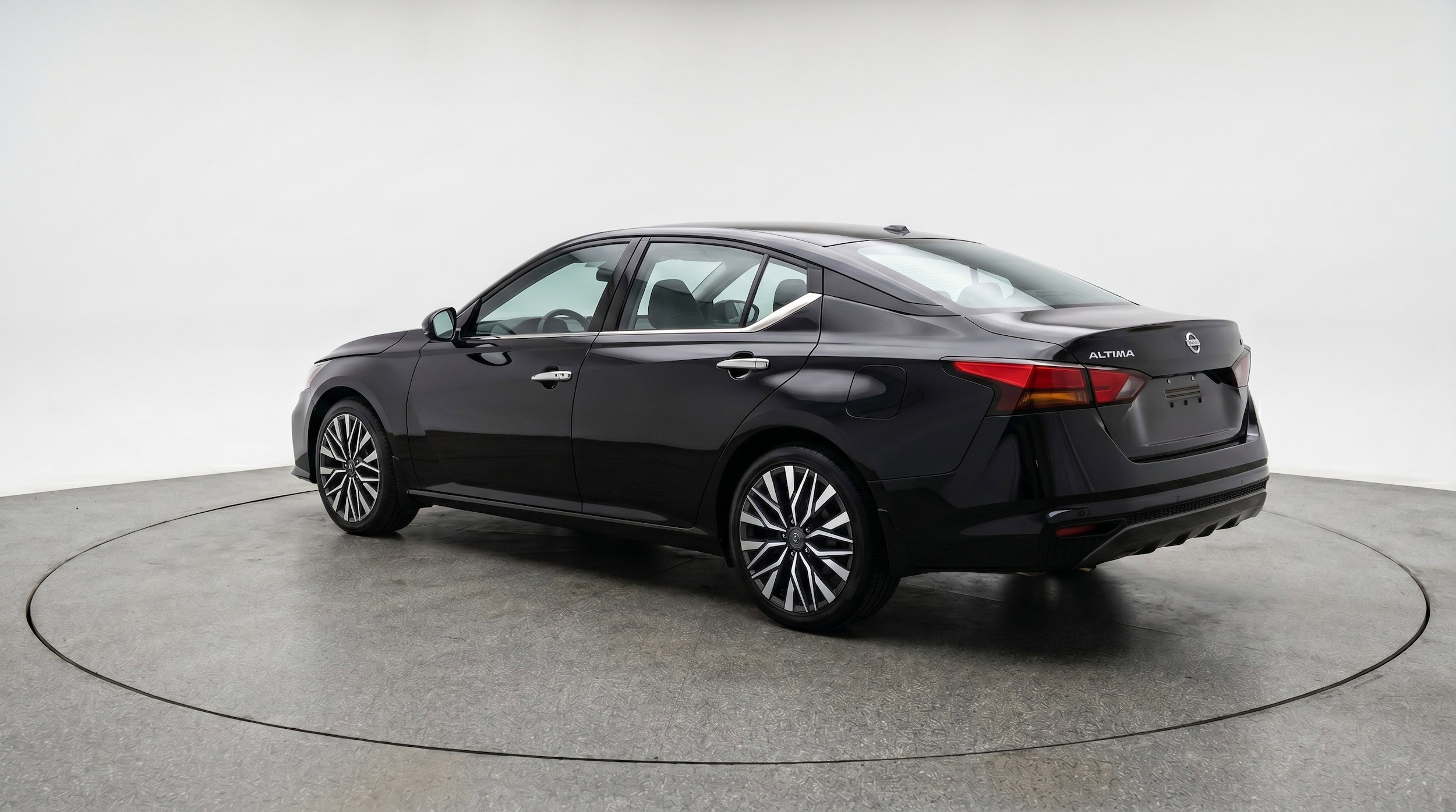 Thumbnail: 2025 Nissan Altima - 6
