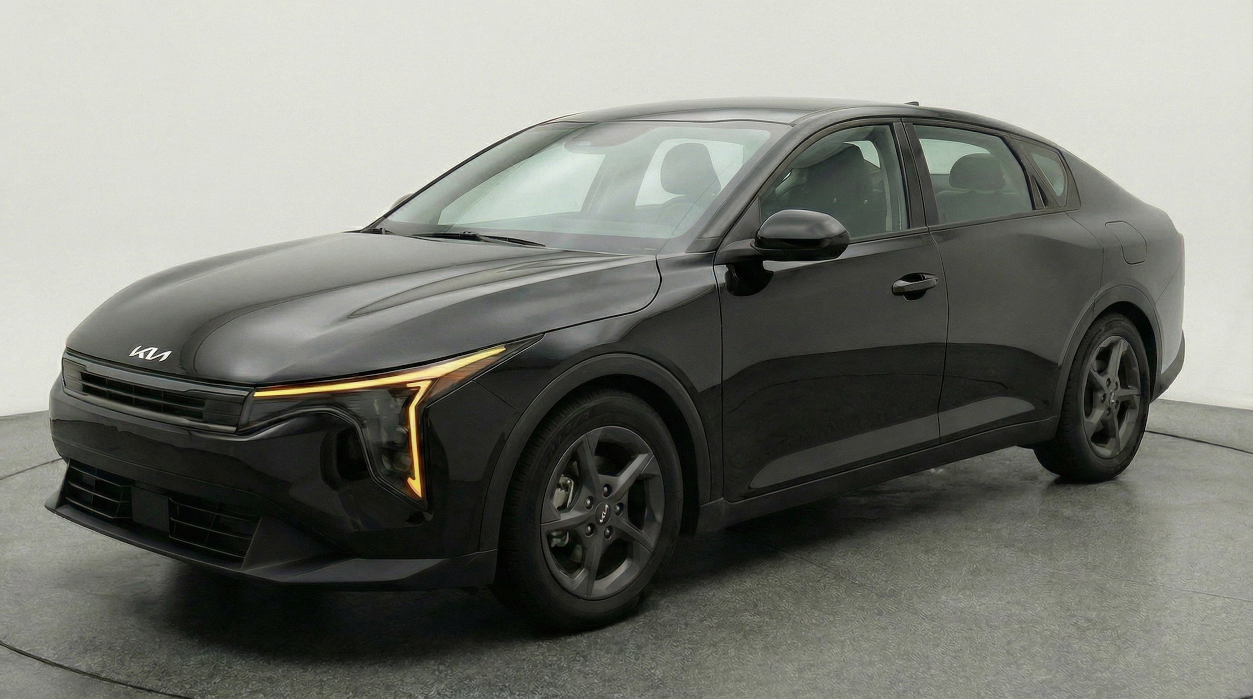 Thumbnail: 2025 Kia K4 - 3