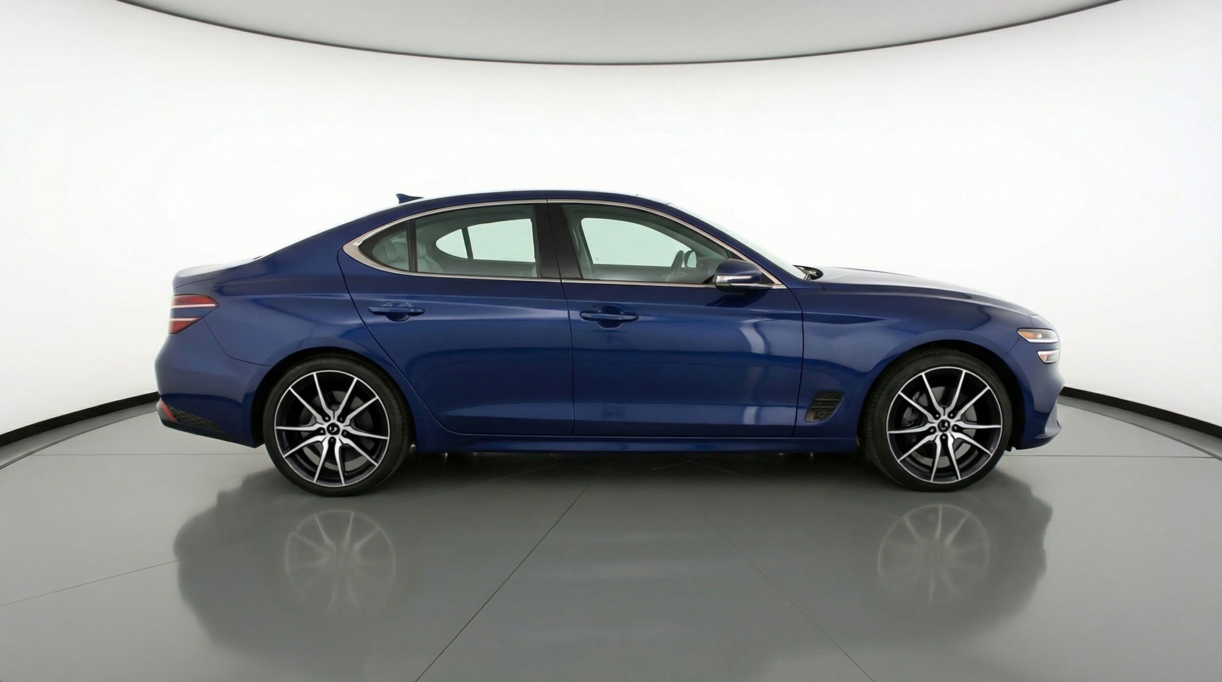 Thumbnail: 2025 Genesis G70 - 8