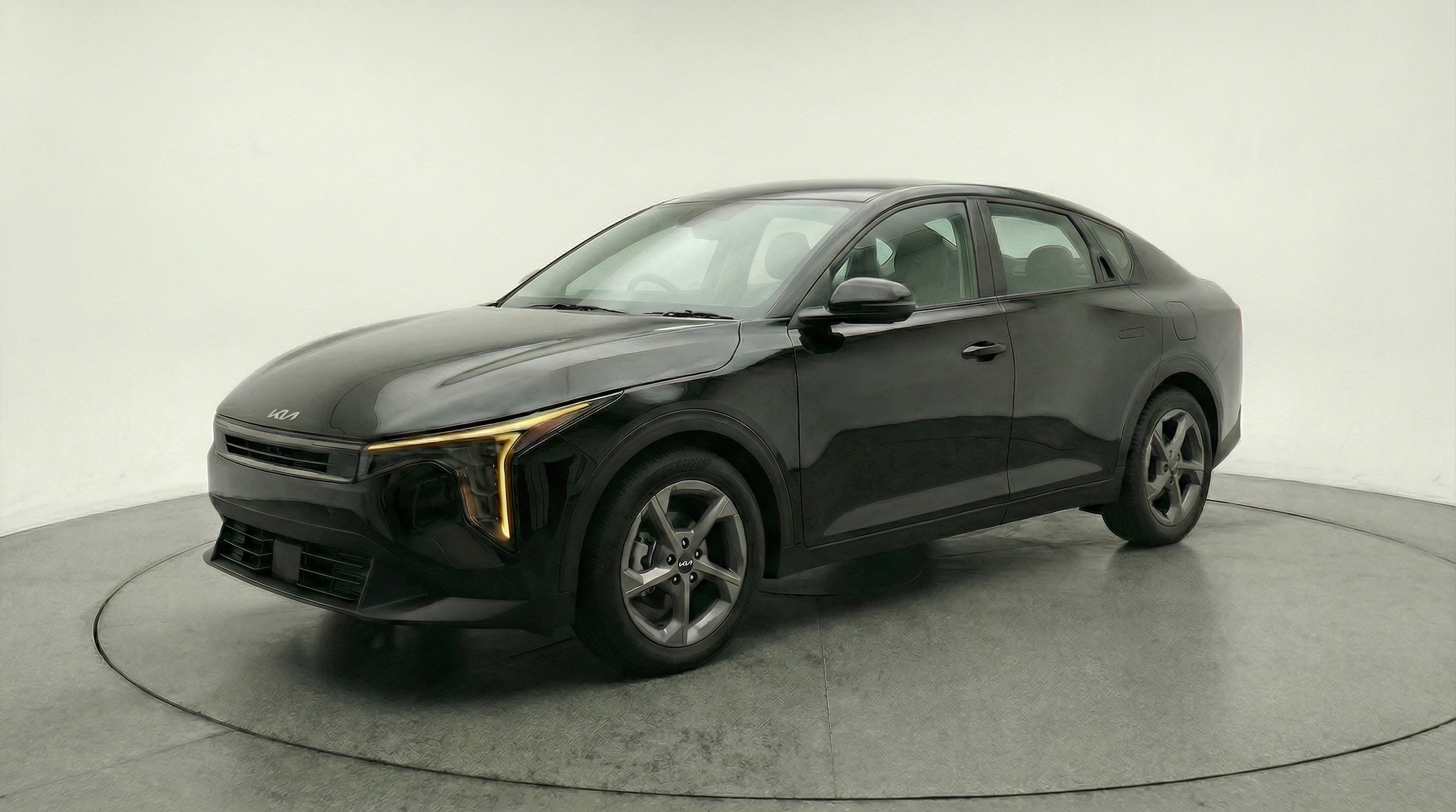 Thumbnail: 2025 Kia K4 - 3